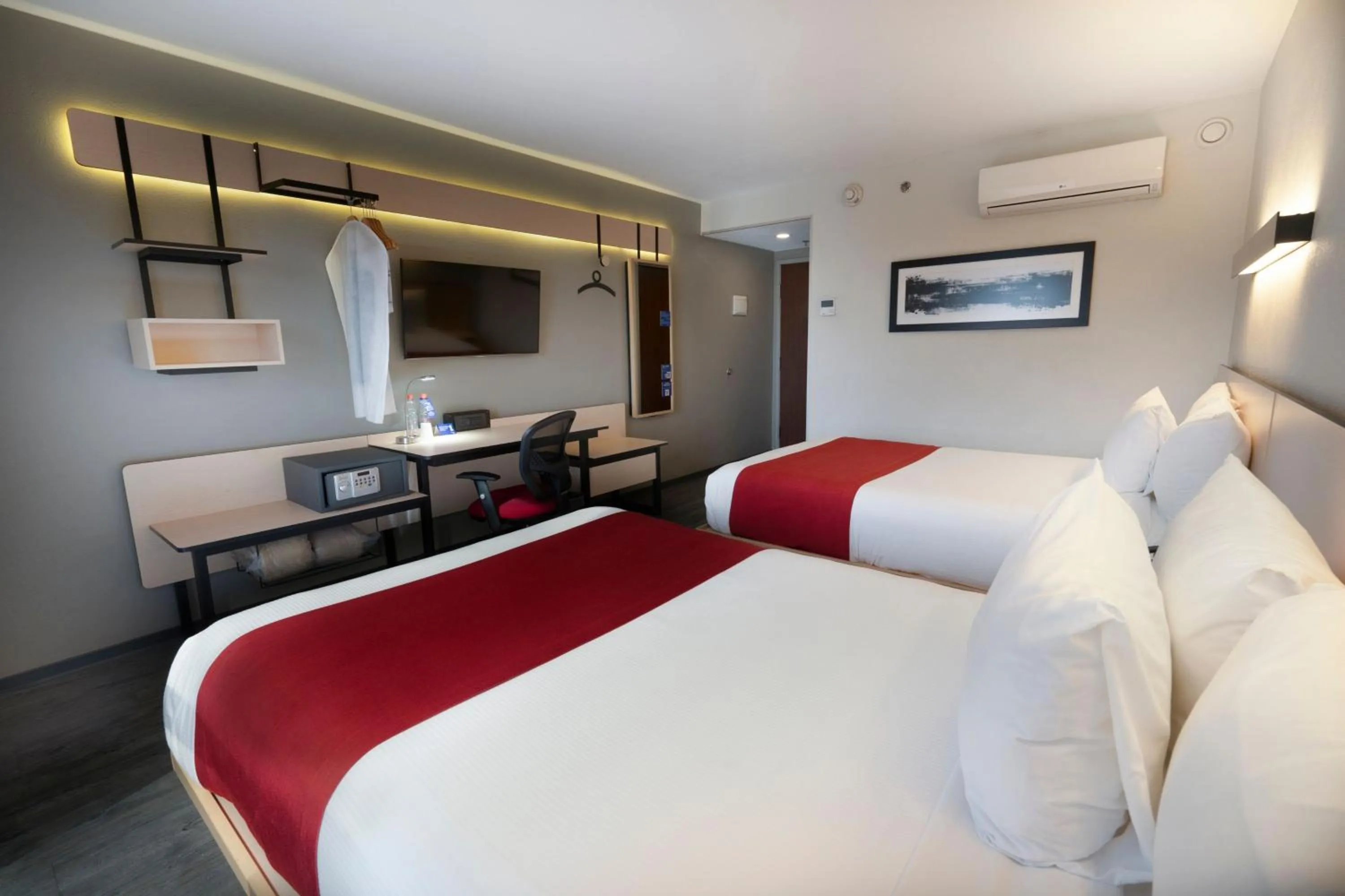Bedroom, Bed in City Express by Marriott Santiago Aeropuerto