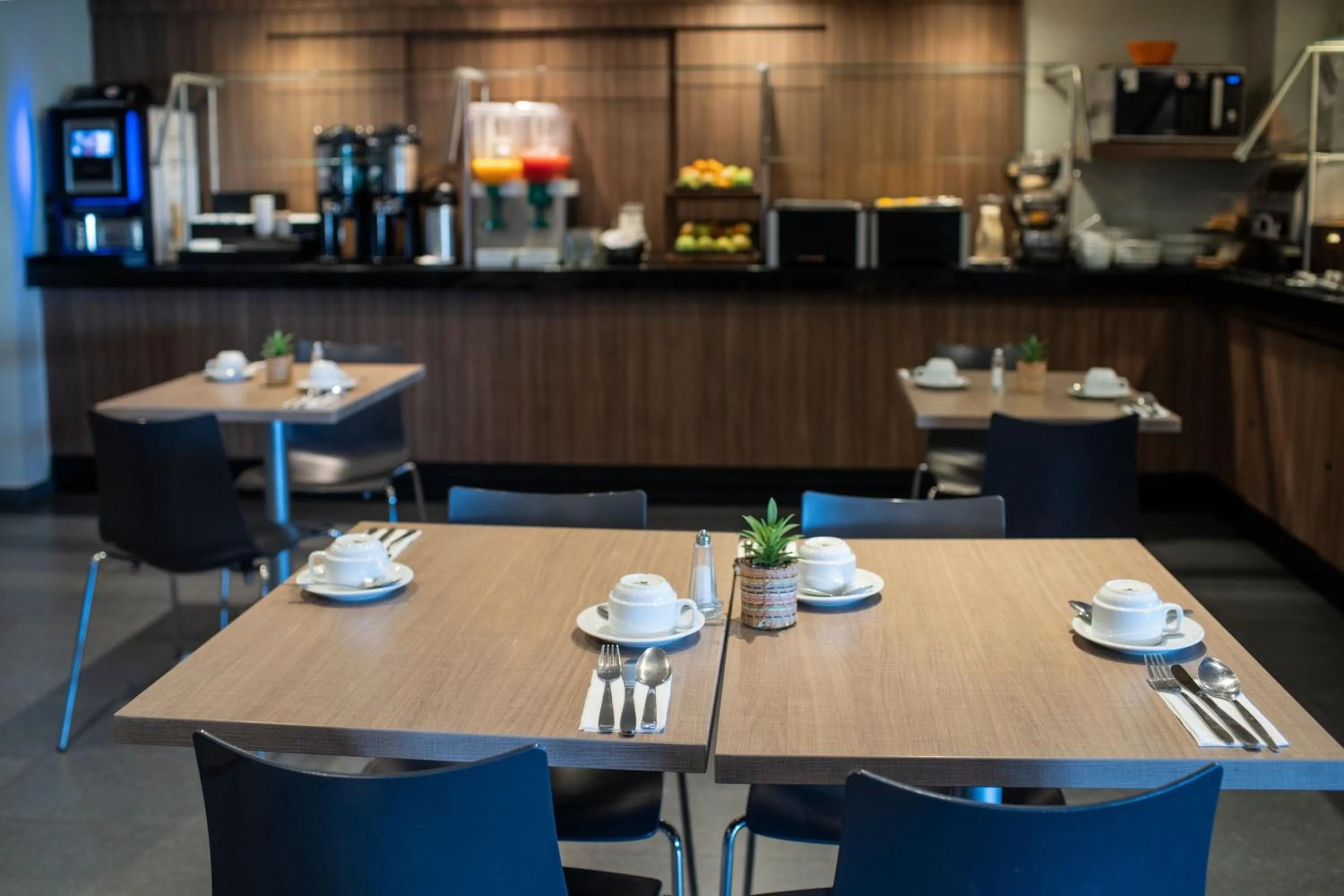 Breakfast in City Express by Marriott Santiago Aeropuerto