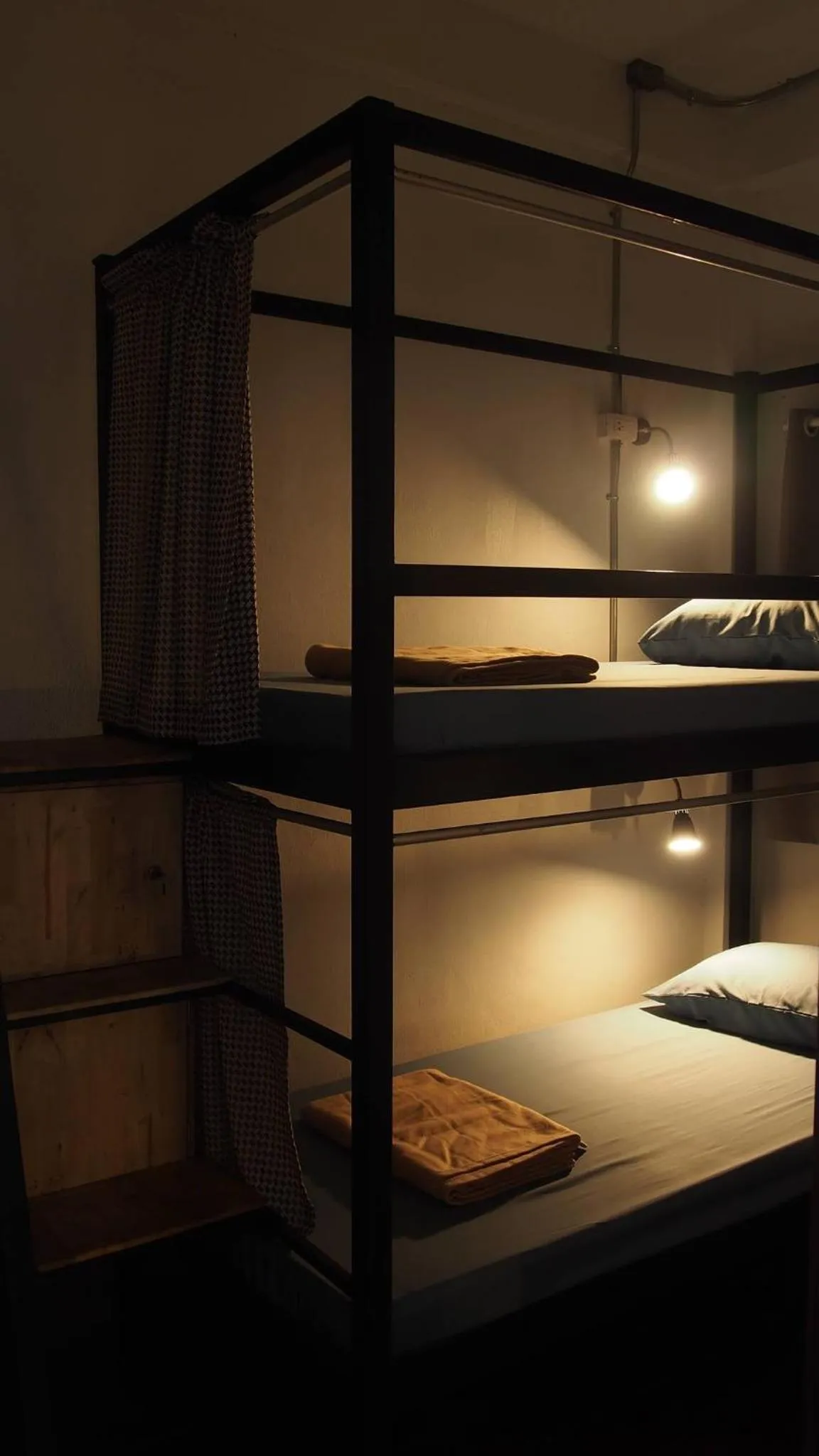 bunk bed, Bed in Dhub Hostel Donmueng