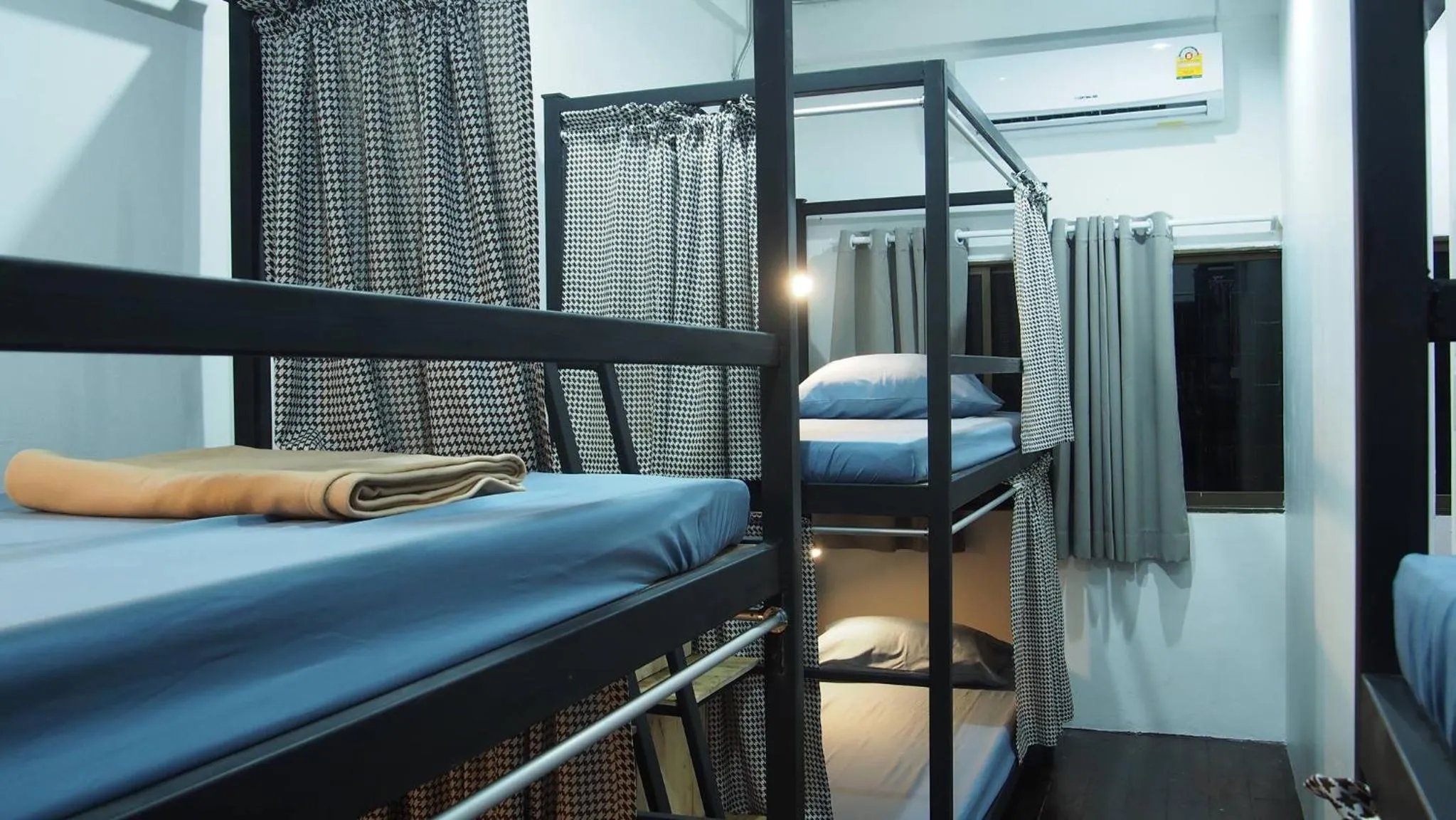 bunk bed, Bed in Dhub Hostel Donmueng