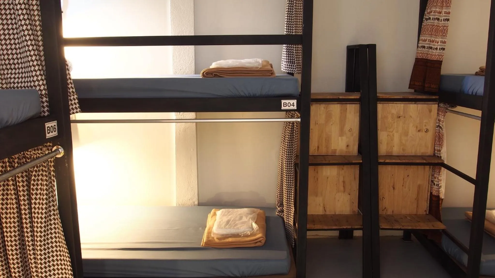 bunk bed, Bed in Dhub Hostel Donmueng