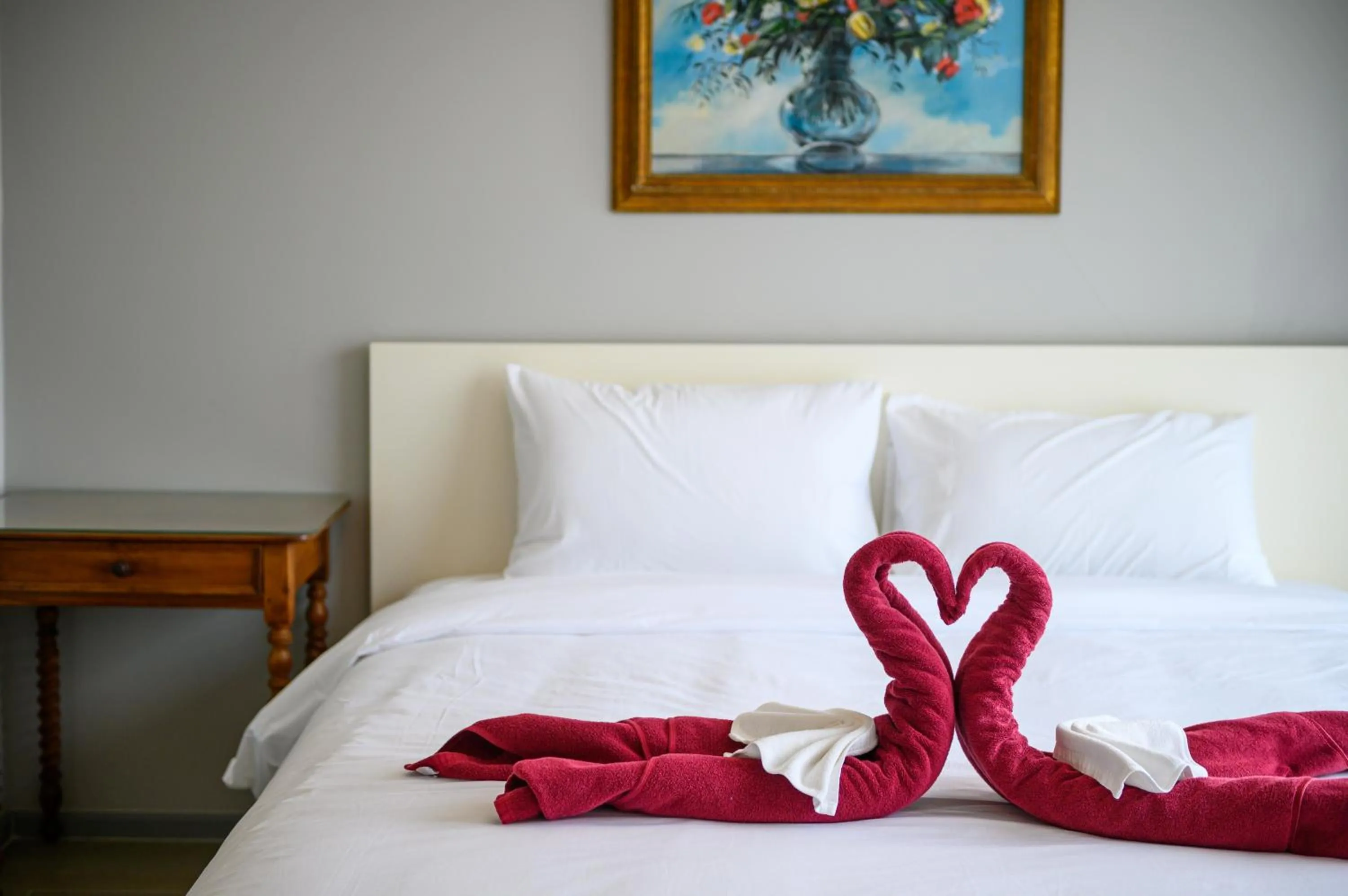 Bed in 6th Avenue Surin Beach - Official Account