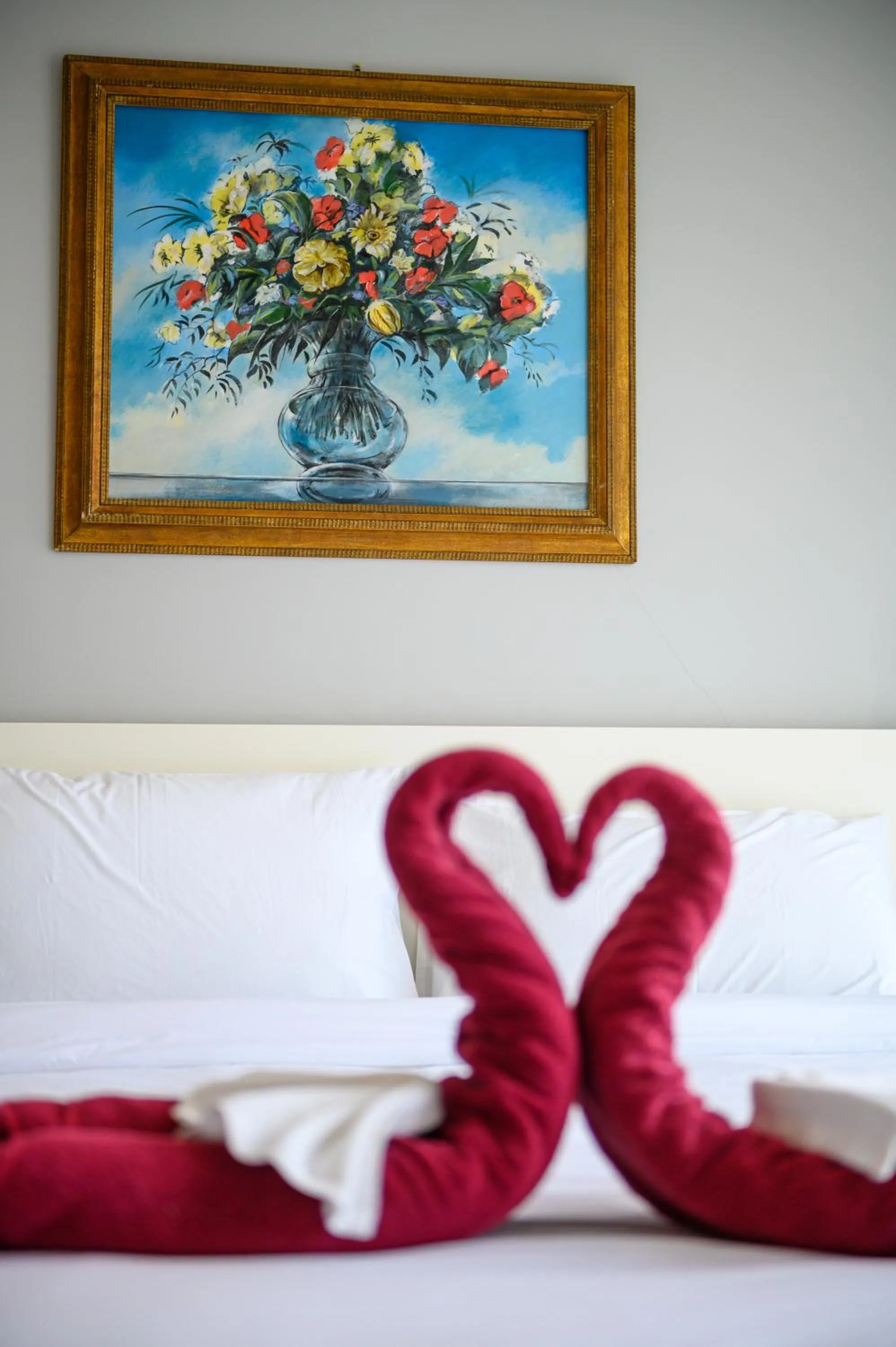 Bed in 6th Avenue Surin Beach - Official Account