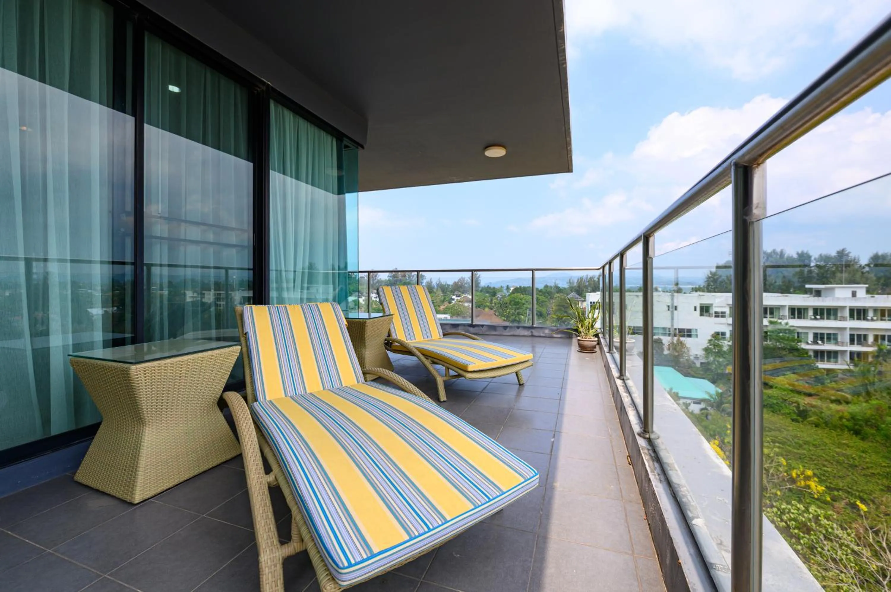 Balcony/Terrace in 6th Avenue Surin Beach - Official Account