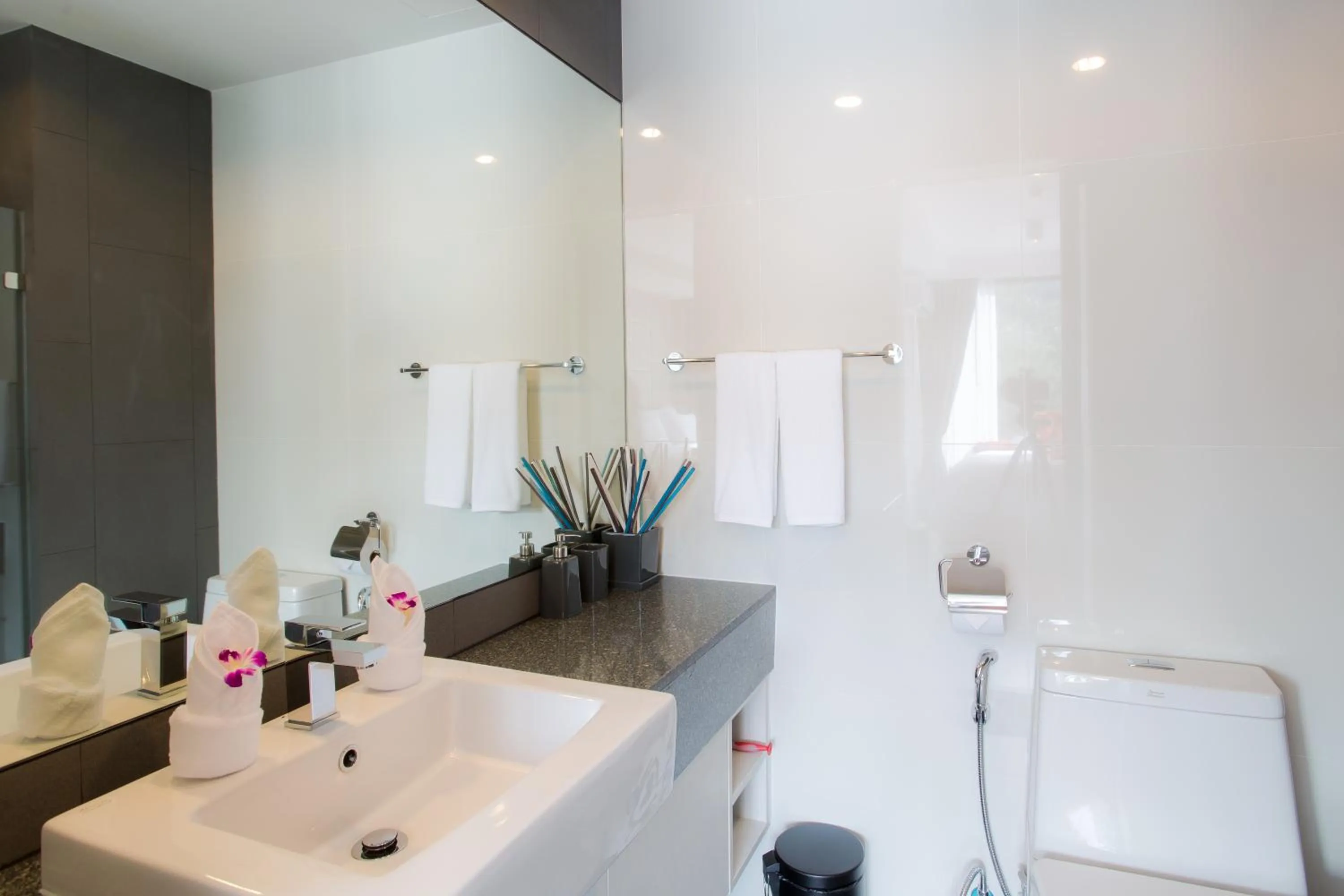 Bathroom in 6th Avenue Surin Beach - Official Account