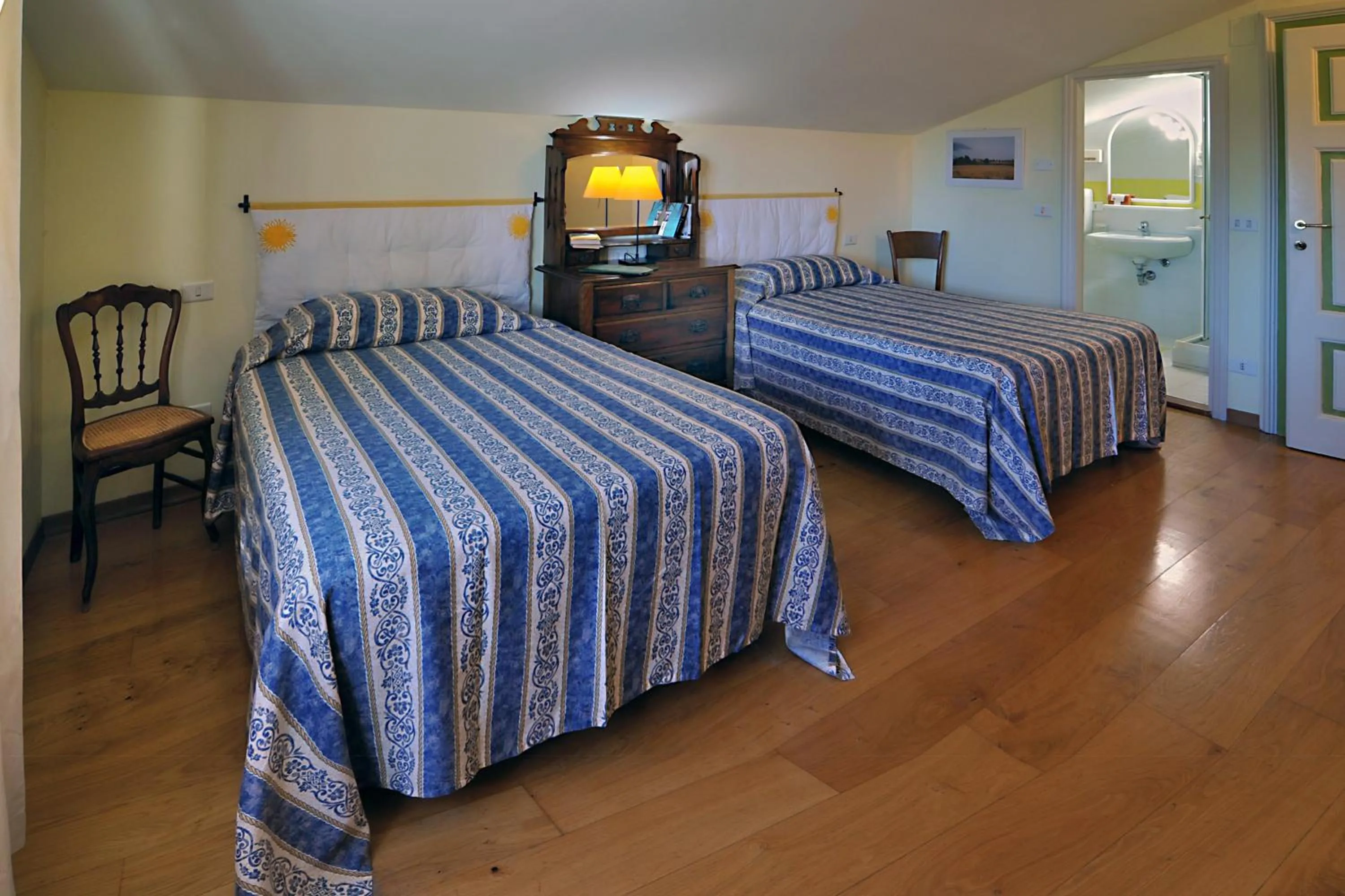 Bed in Agriturismo La Sovana