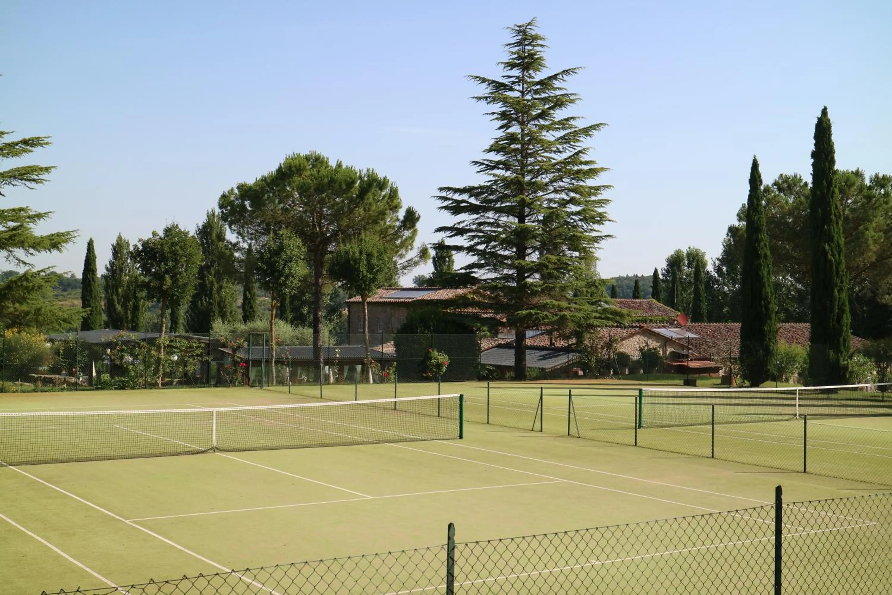 Tennis court in Agriturismo La Sovana