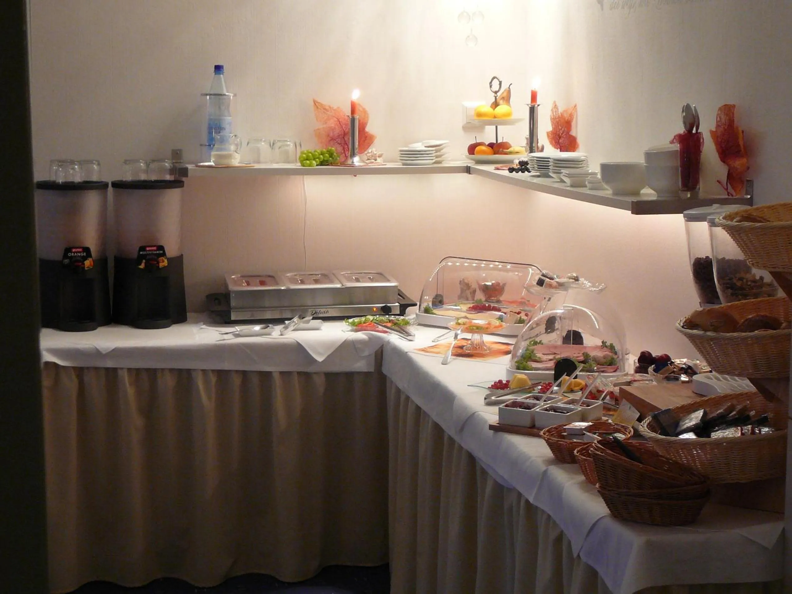 Buffet breakfast in Haus Drei Tannen