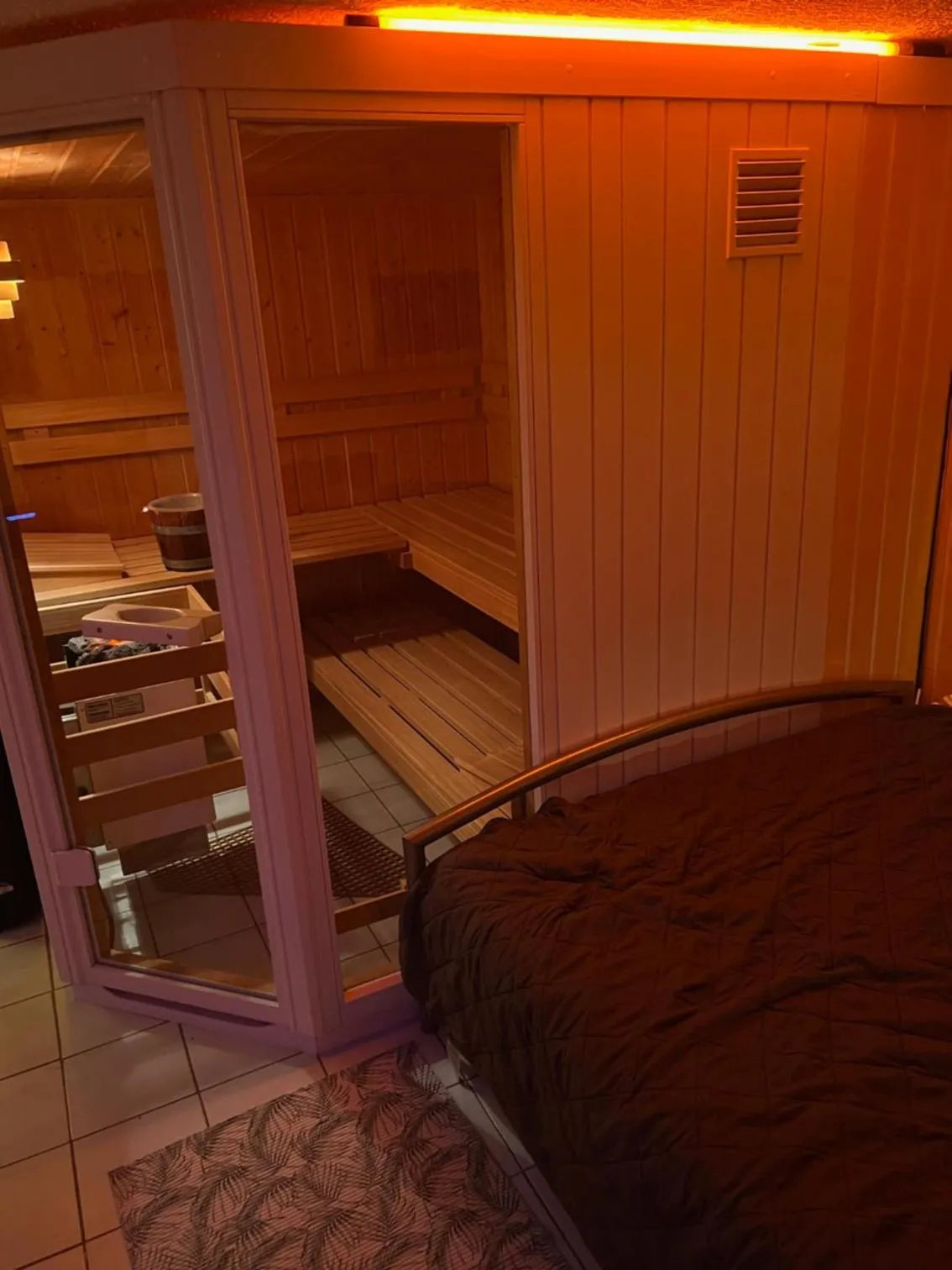 Sauna, Bed in Haus Drei Tannen