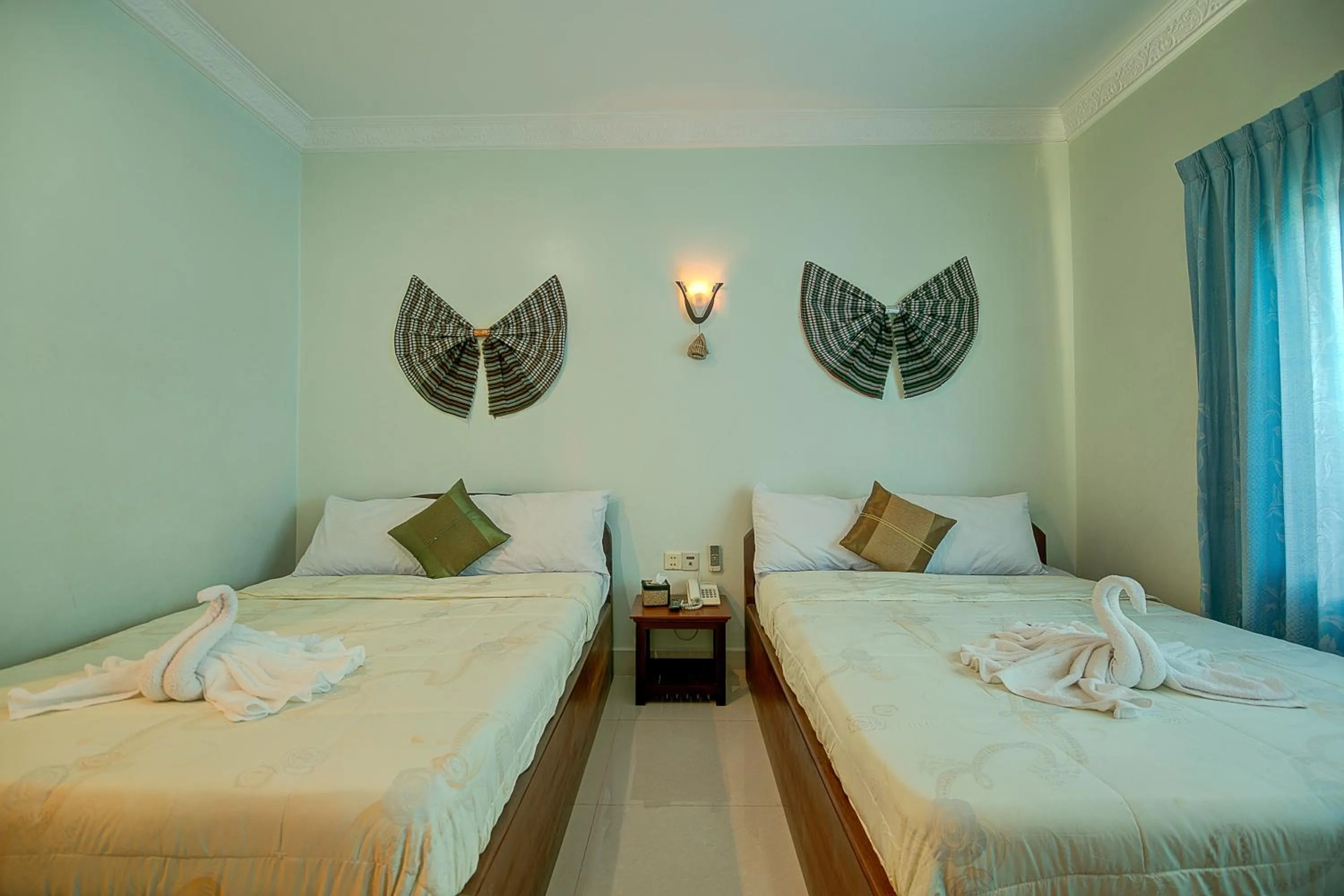 Photo of the whole room, Bed in DV Angkor Villa