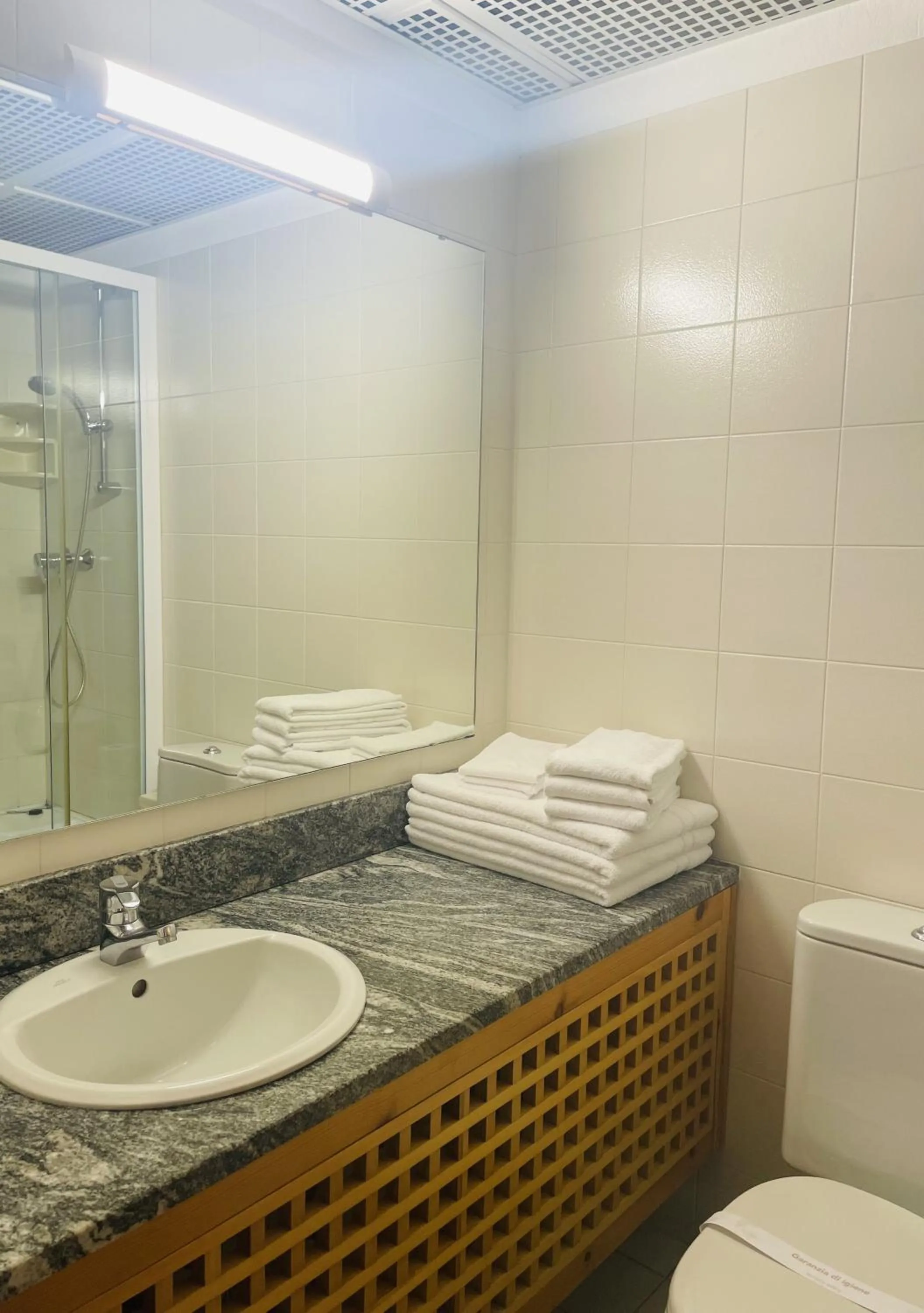 Shower in Residenza Del Sole