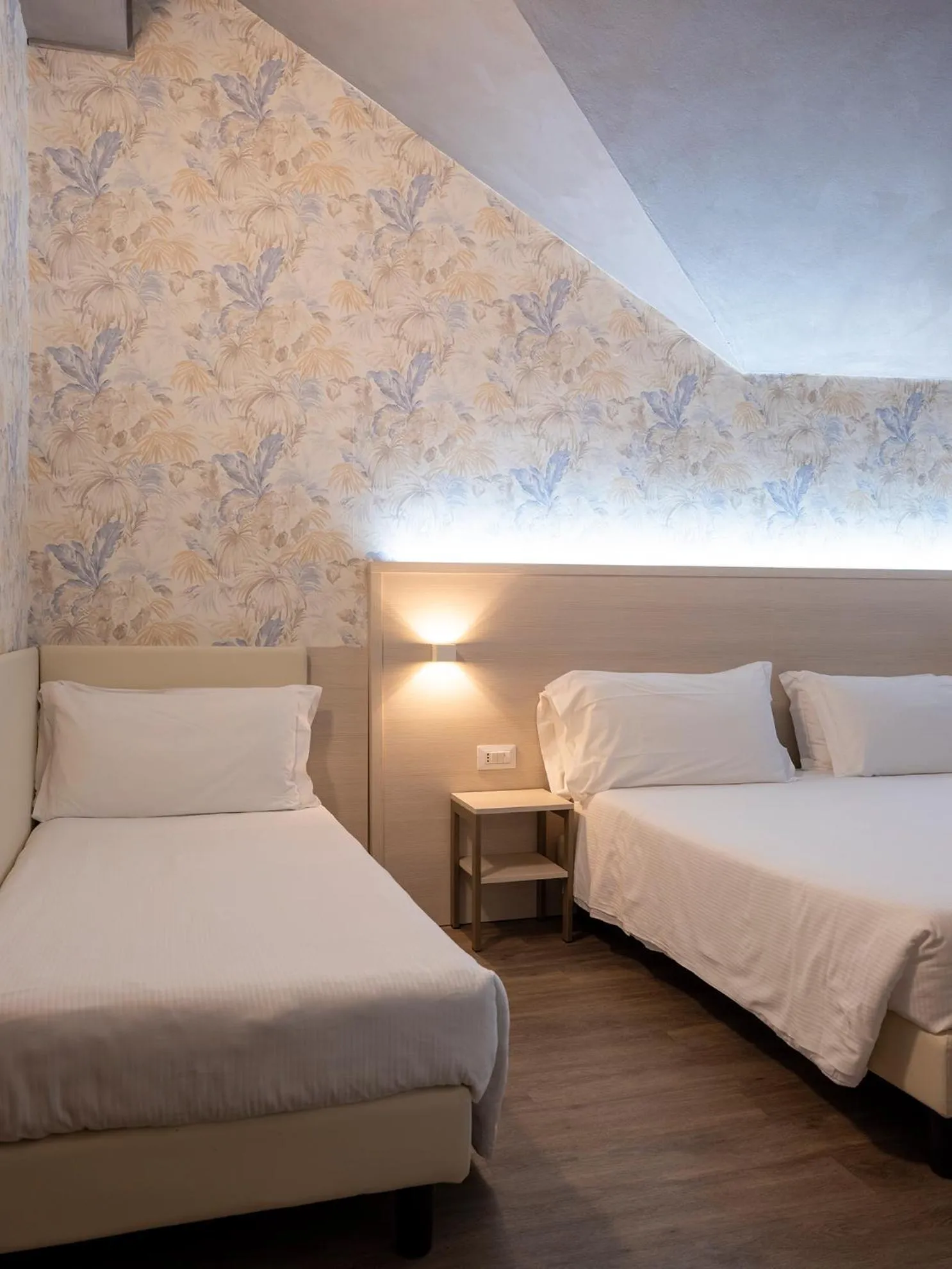 Bed in Hotel Embassy