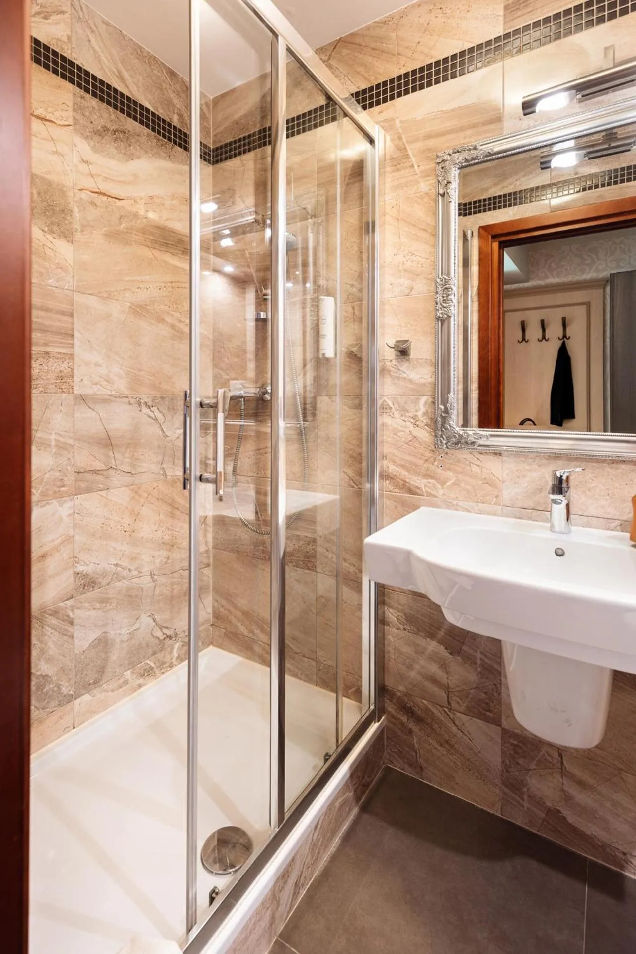 Shower in Hotel Podlasie