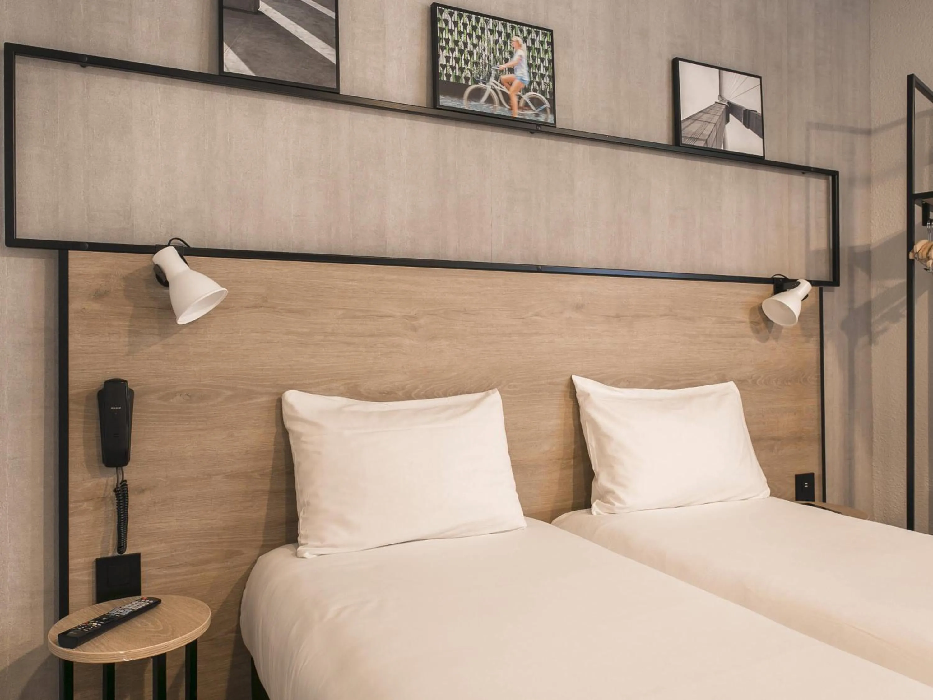 Bedroom, Bed in ibis Avignon Sud