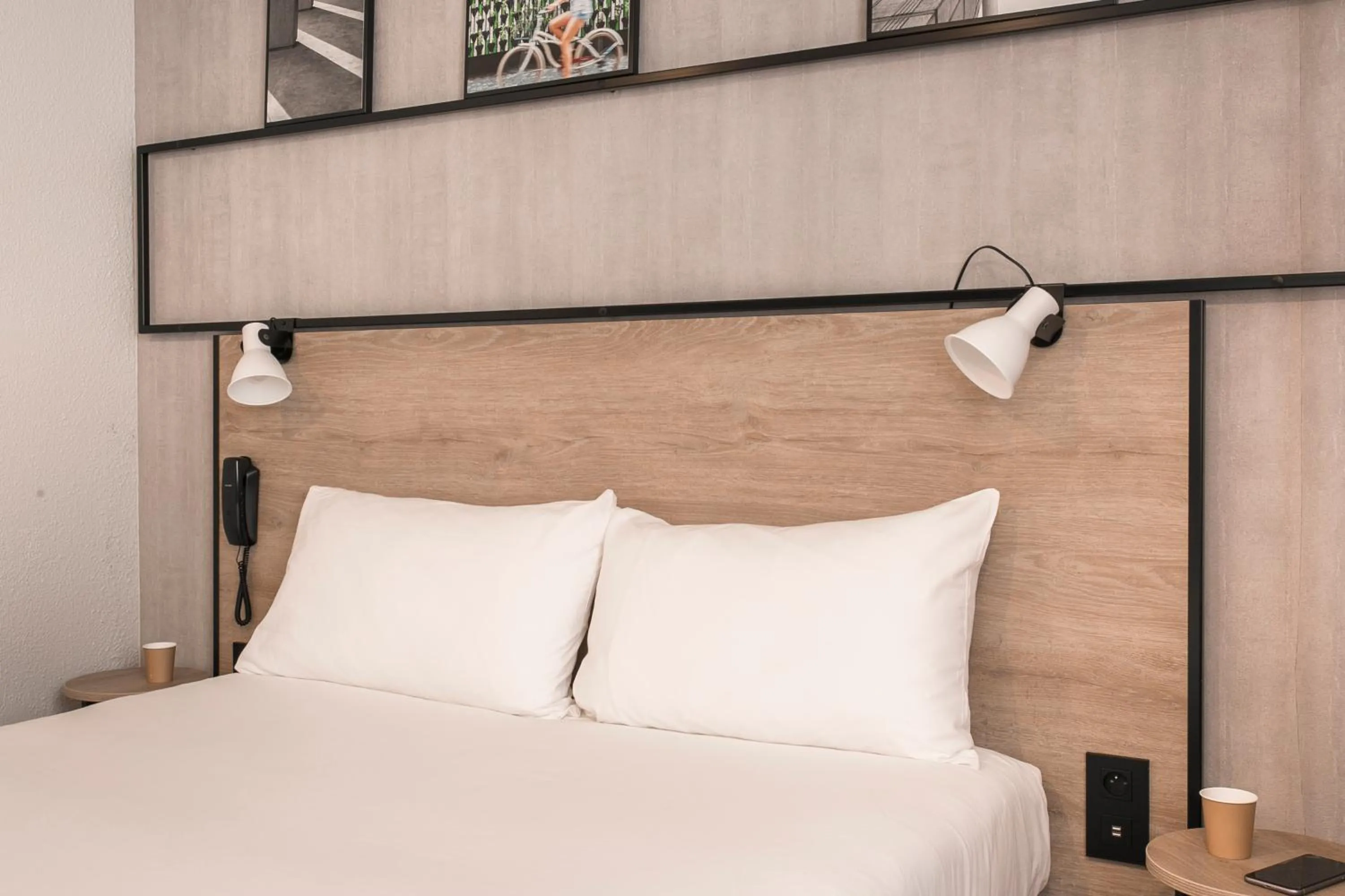 Bed in ibis Avignon Sud