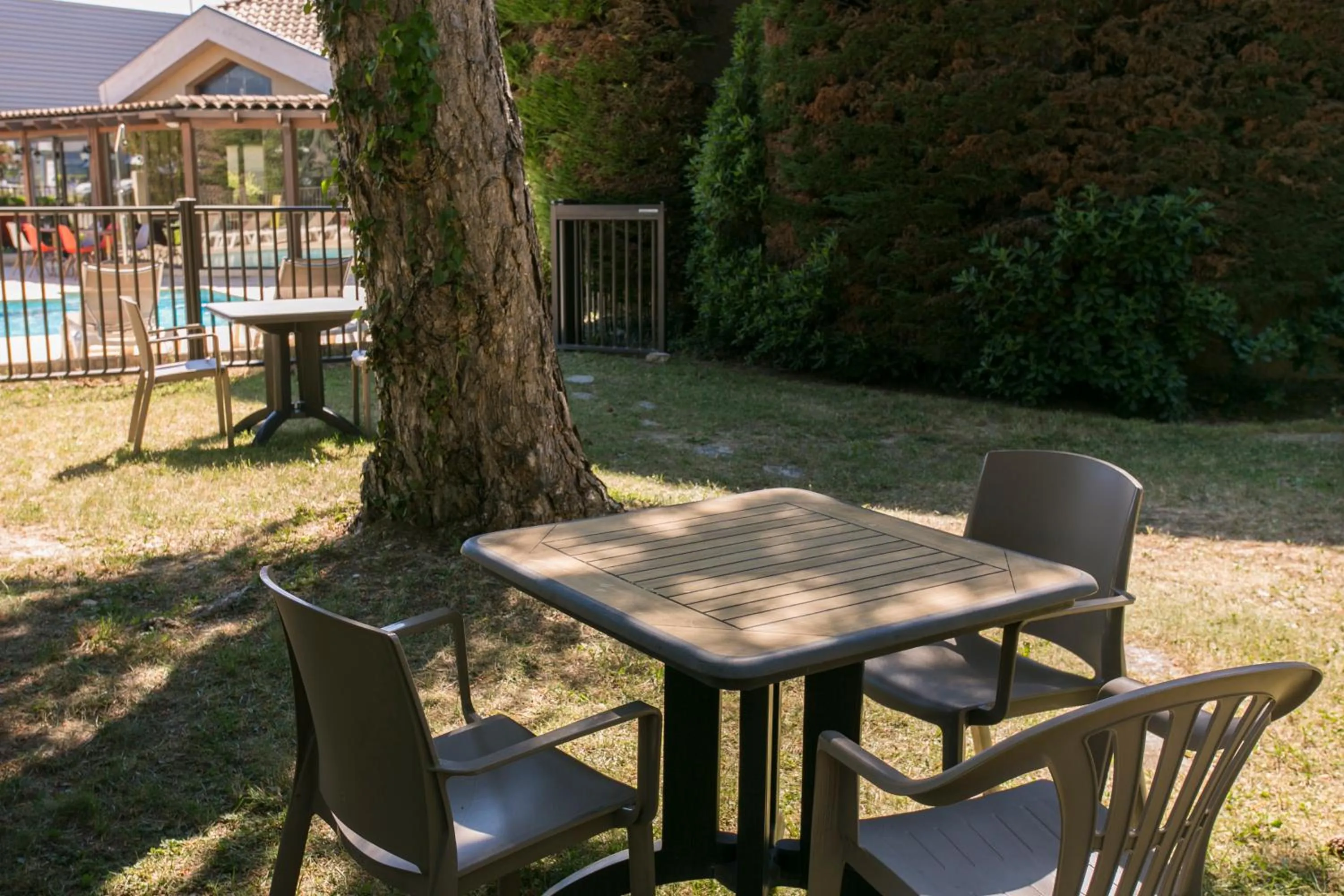 Patio in ibis Avignon Sud