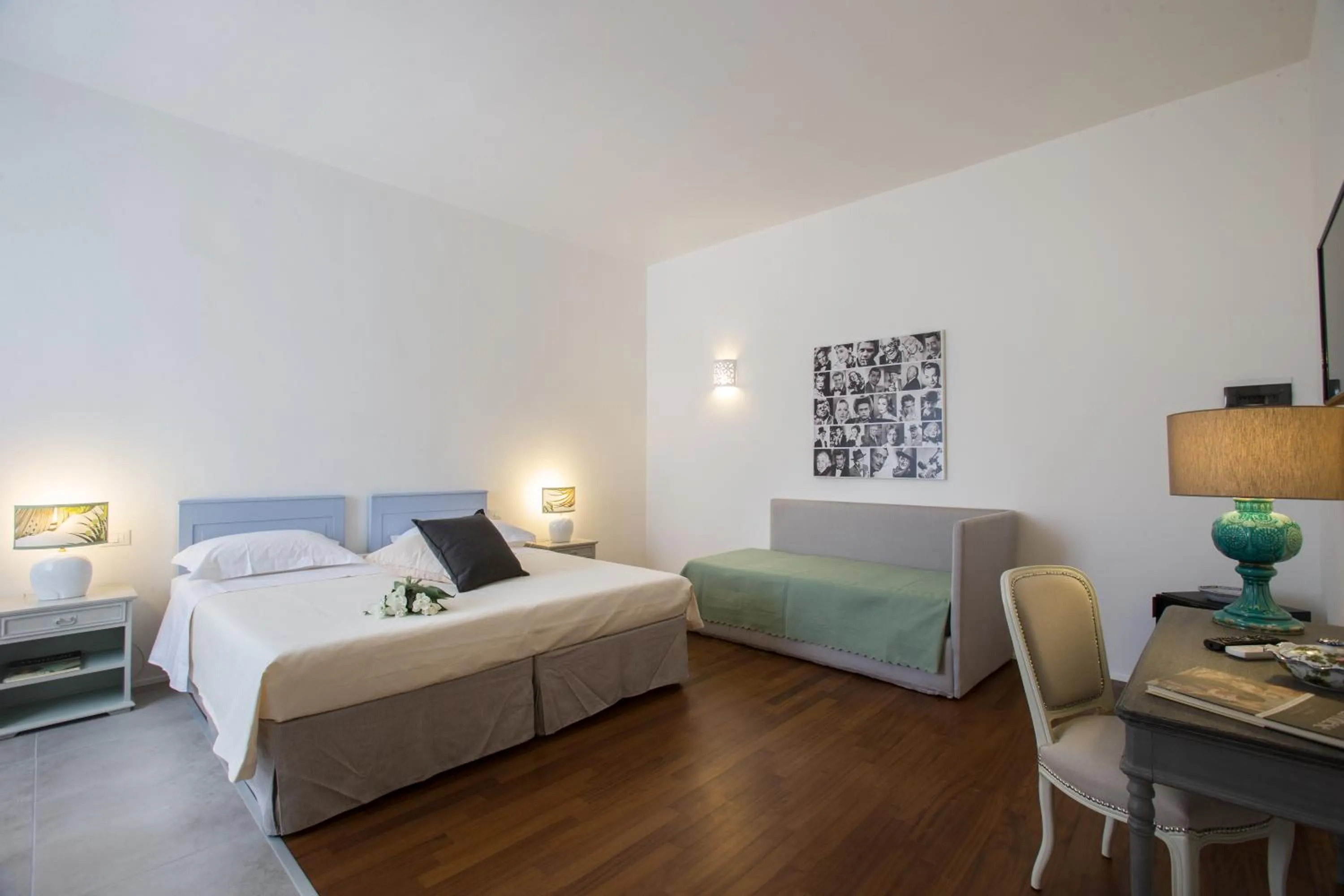 Photo of the whole room, Bed in Li Pappi Antico Casale