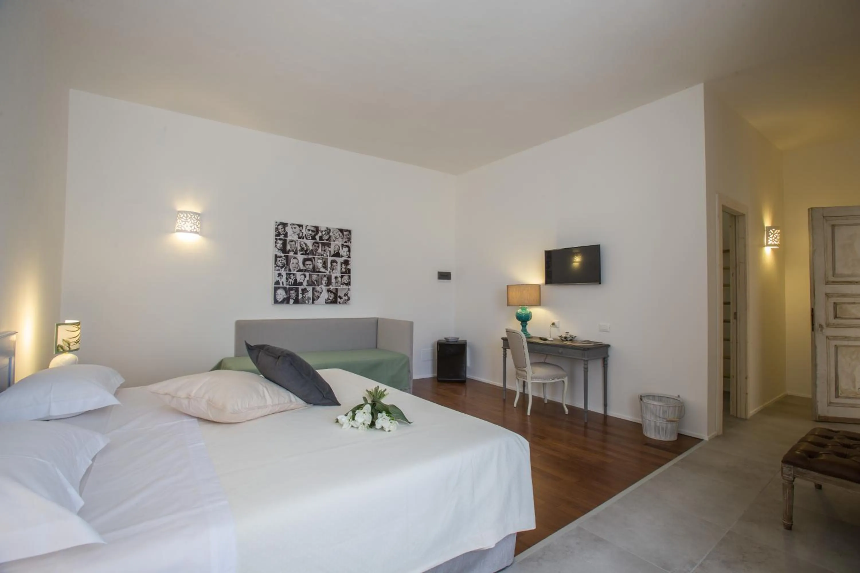 Photo of the whole room, Bed in Li Pappi Antico Casale