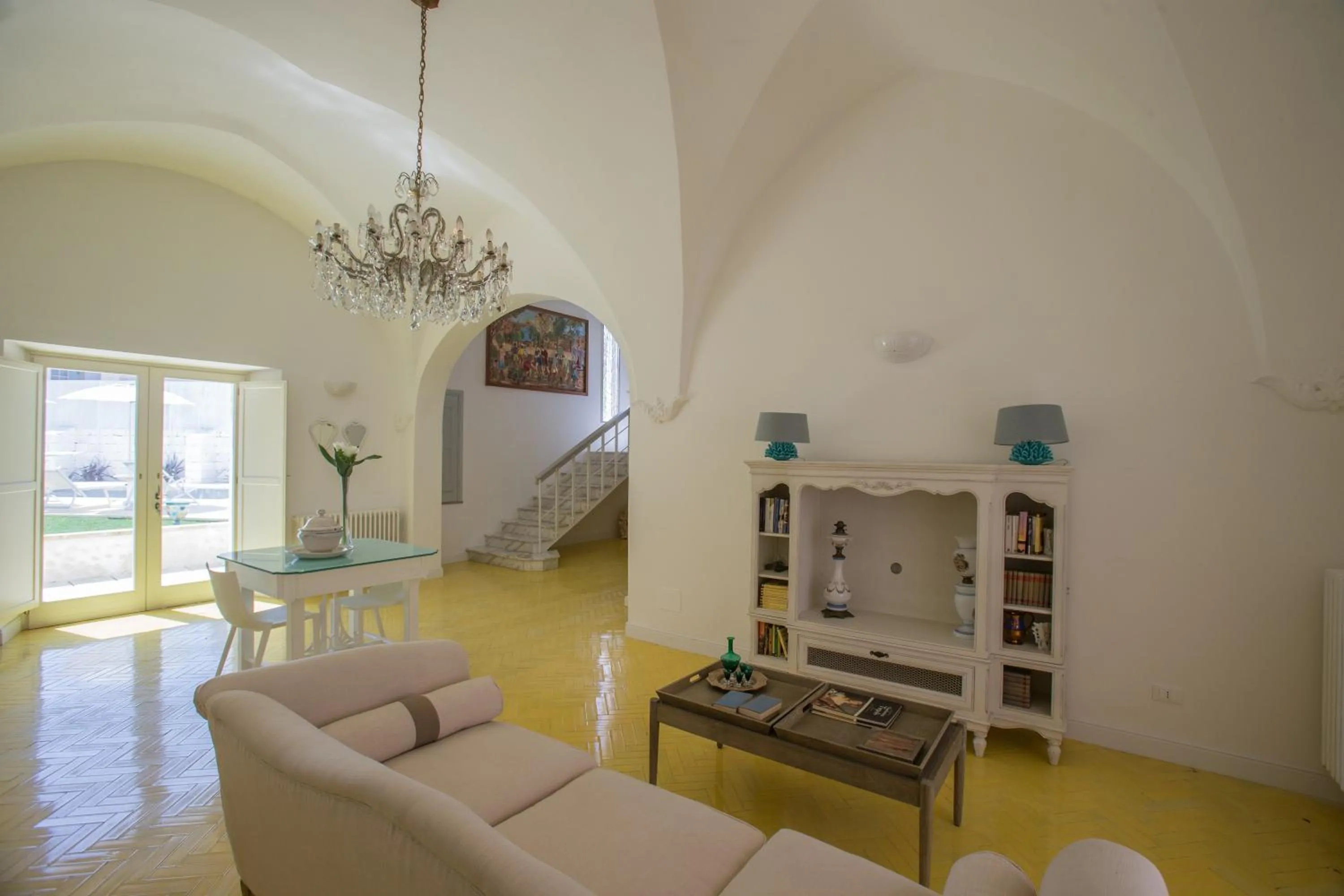 Communal lounge/ TV room in Li Pappi Antico Casale