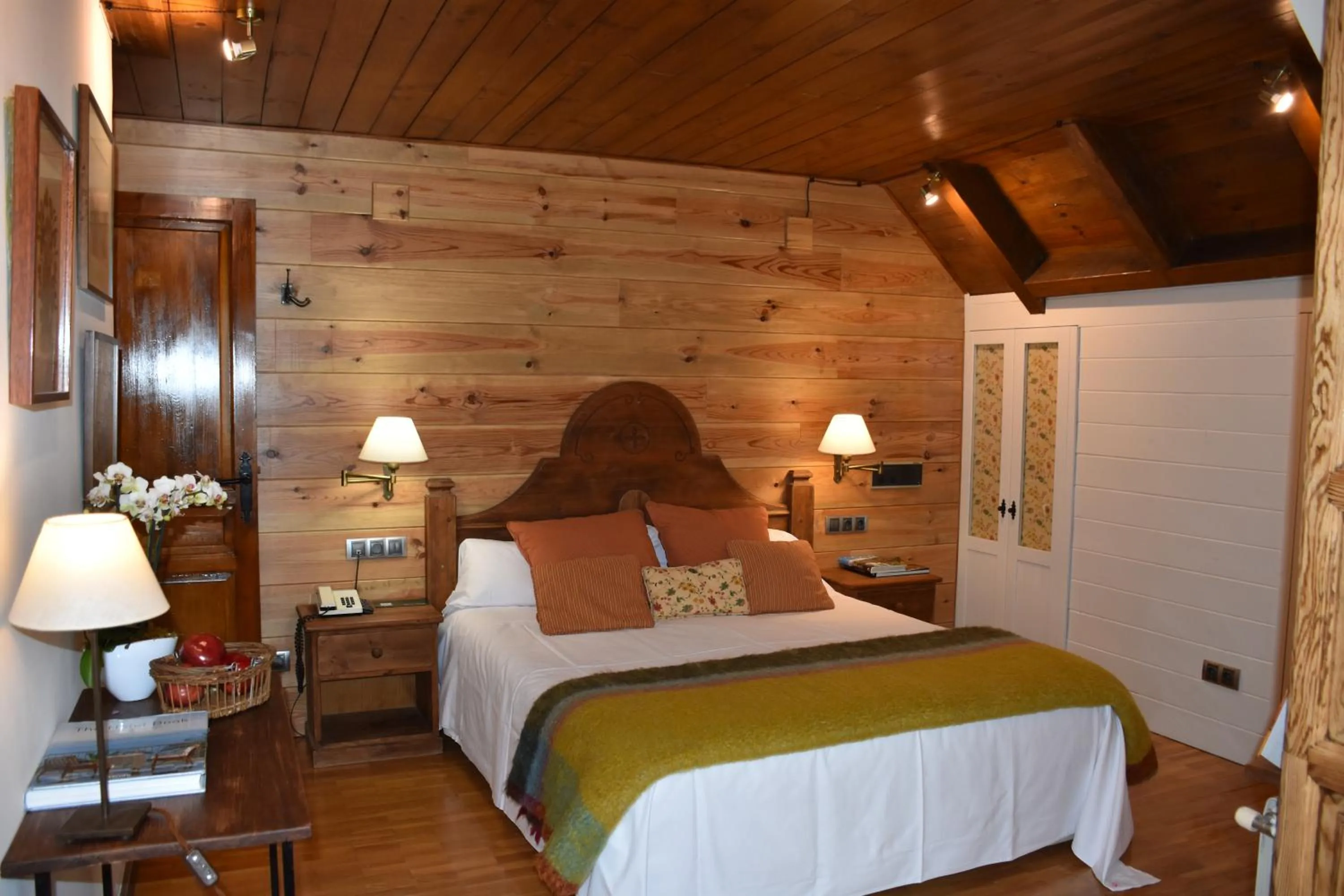 Bed in Hotel Val de Ruda