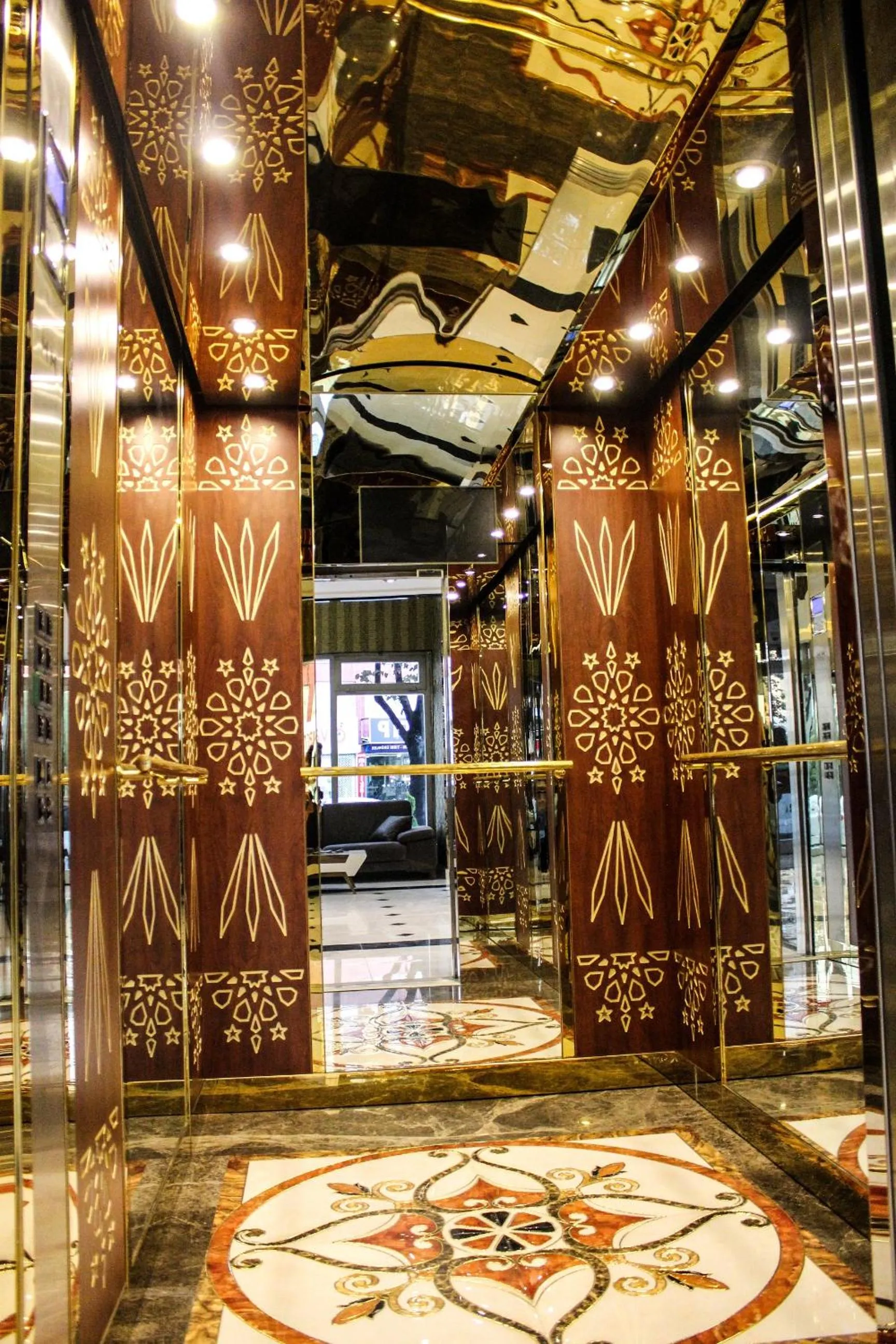 Lobby or reception in Grand Bursa Hotel