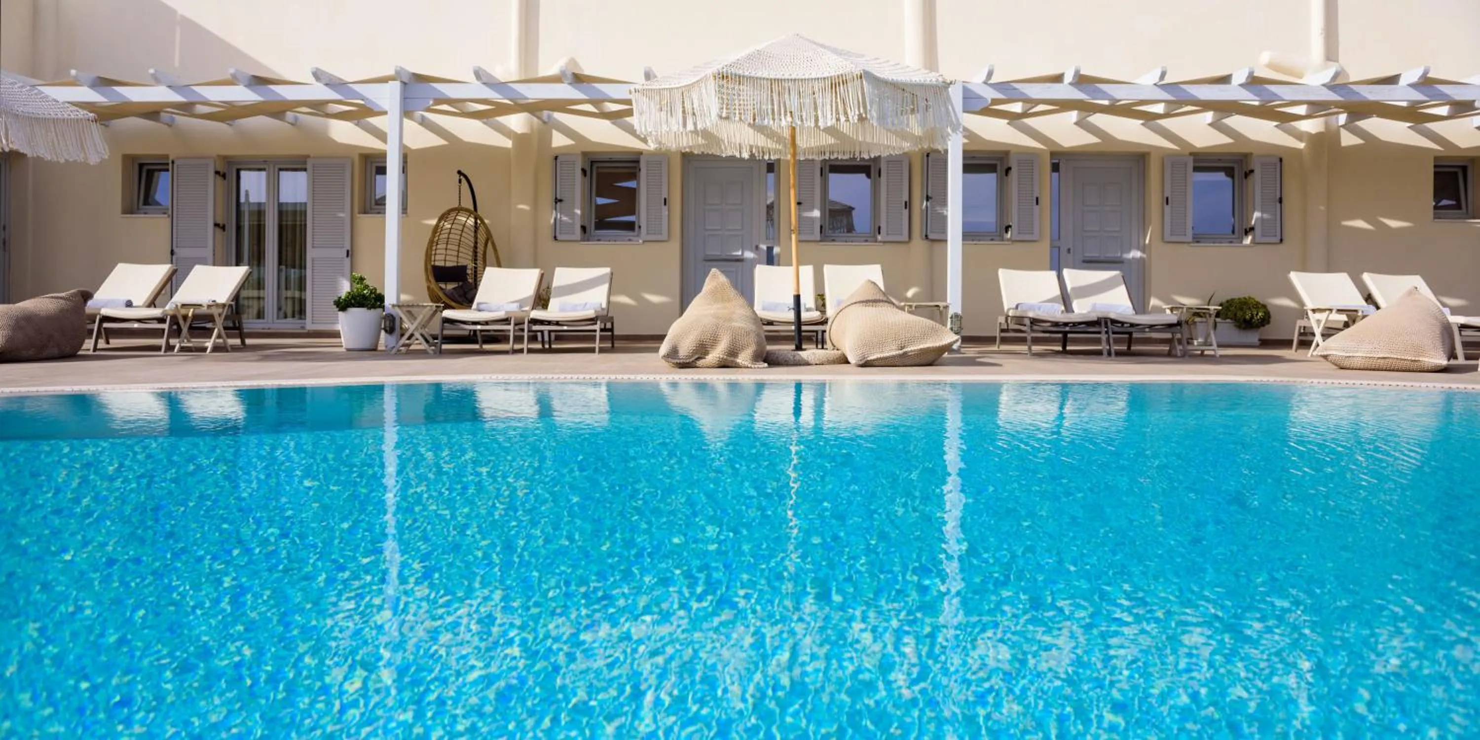 Swimming pool in Aliter Suites