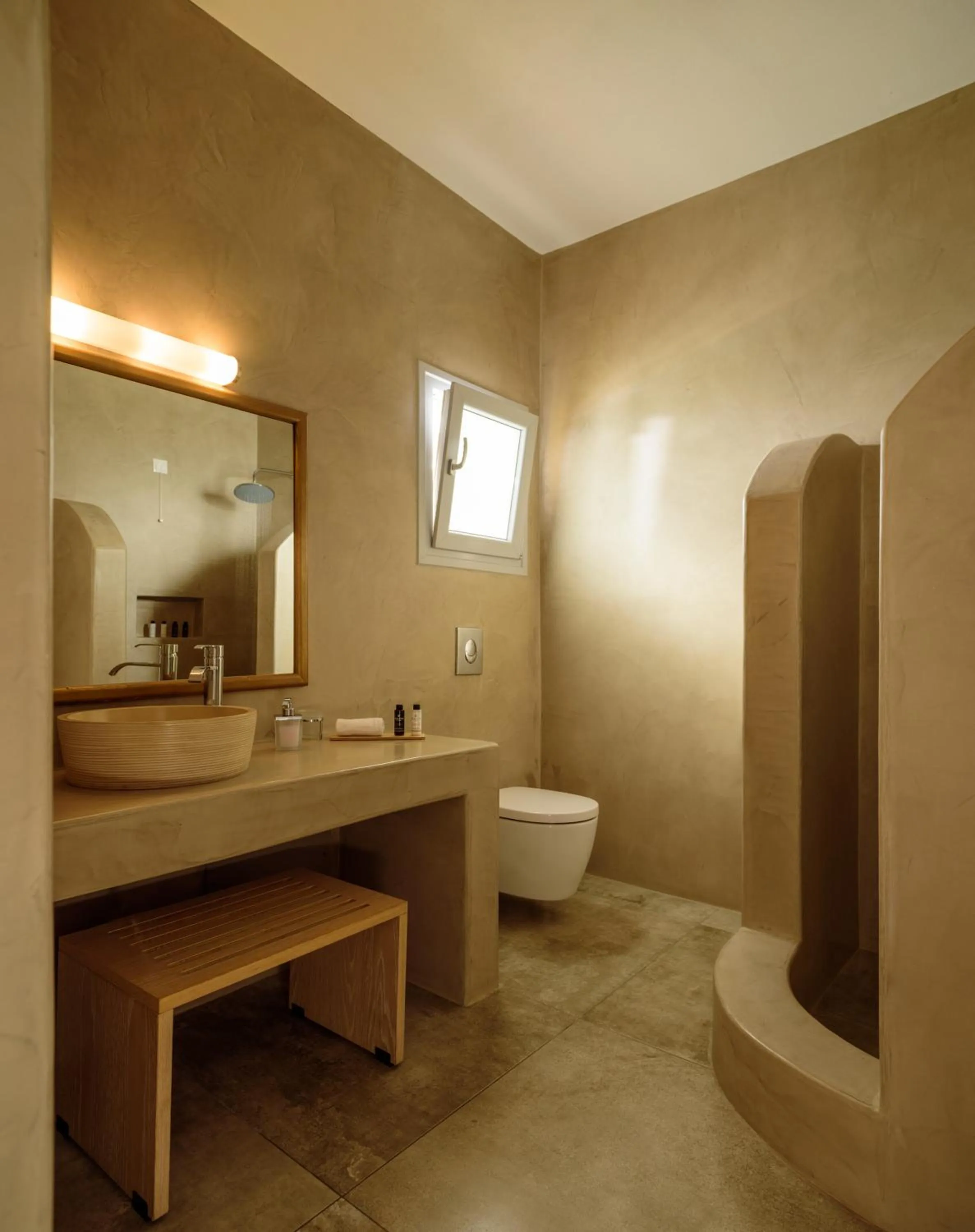 Bathroom in Aliter Suites