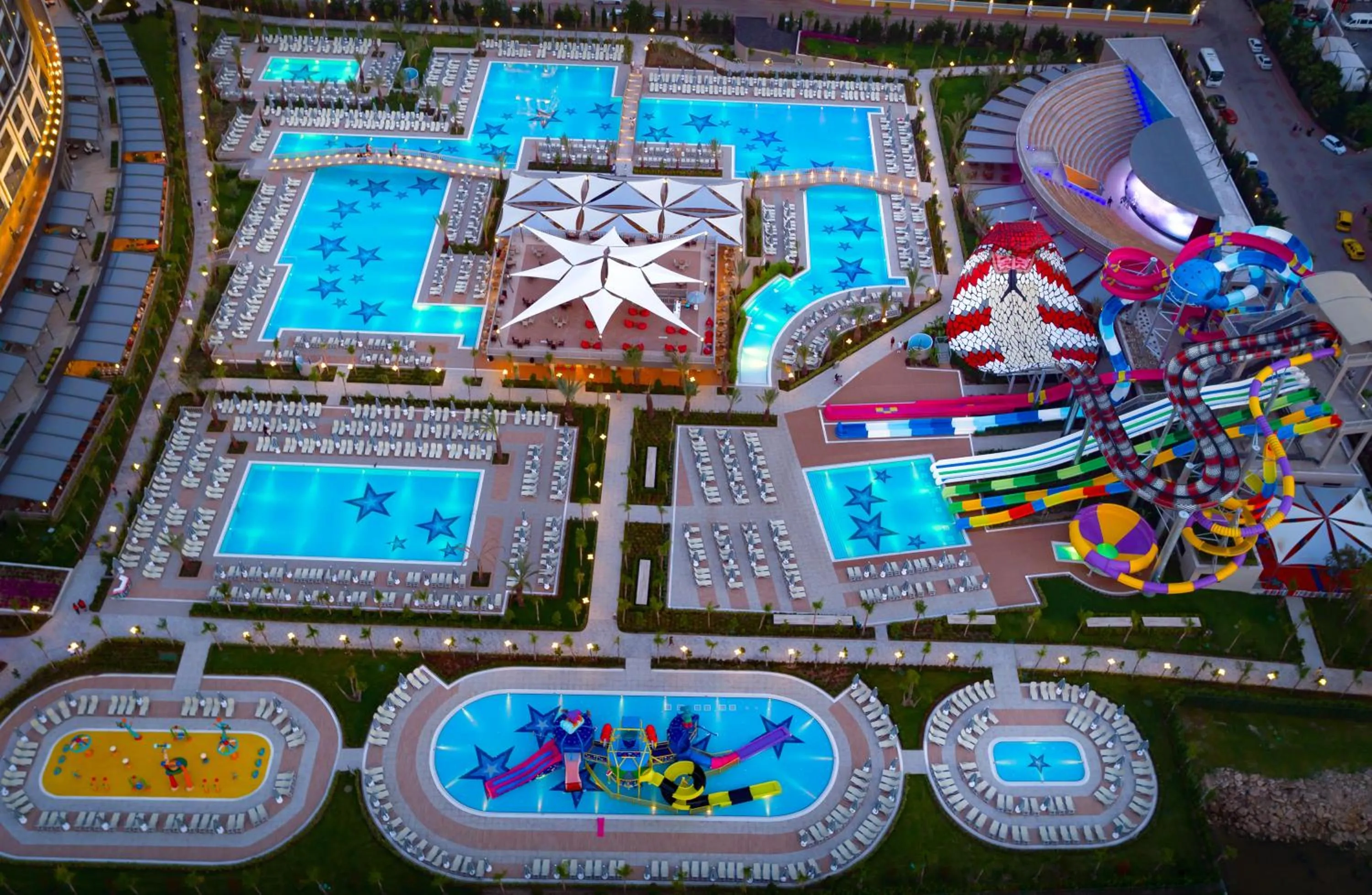 Aqua park in Royal Seginus