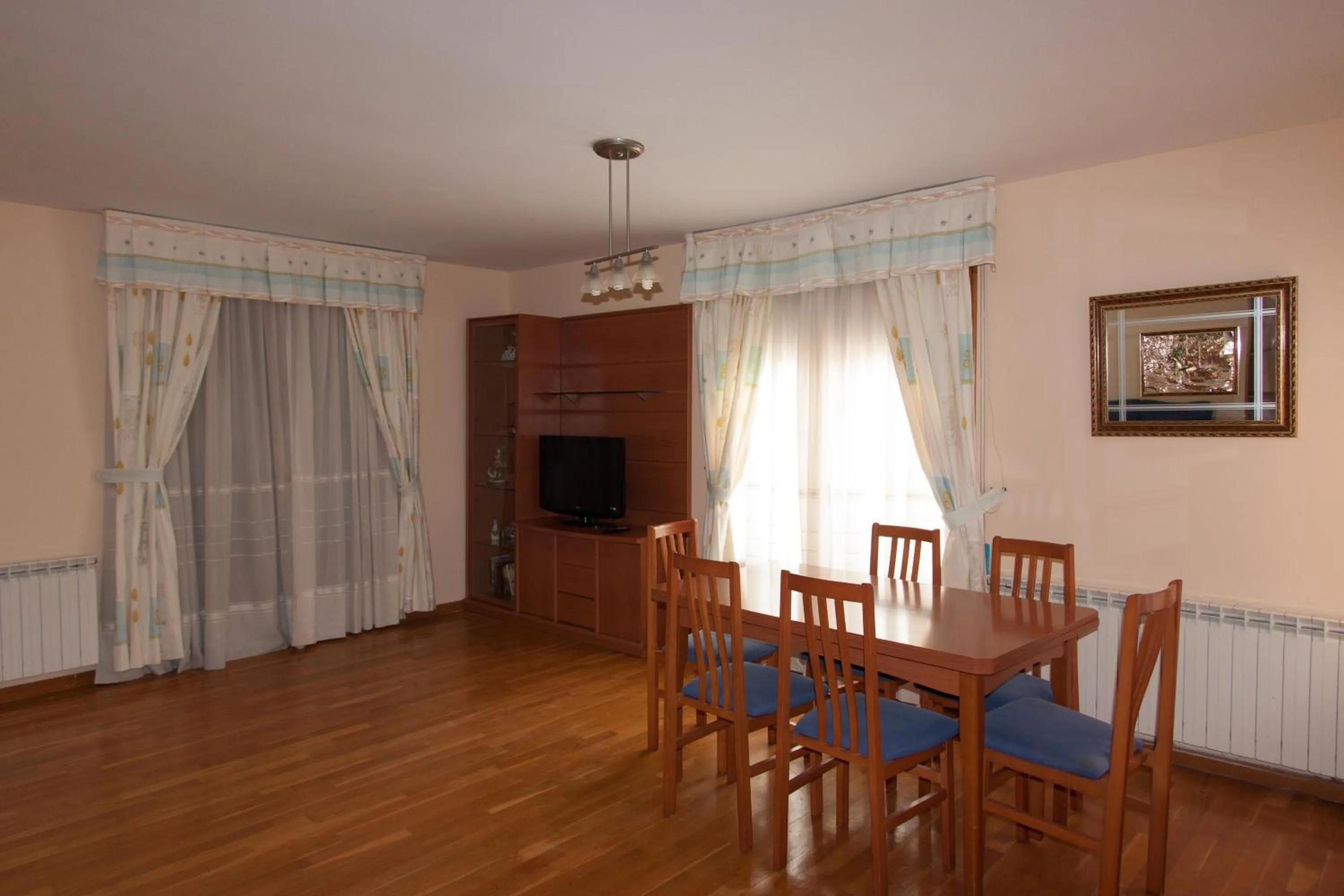 Living room in Apartamentos Río Guadalaviar