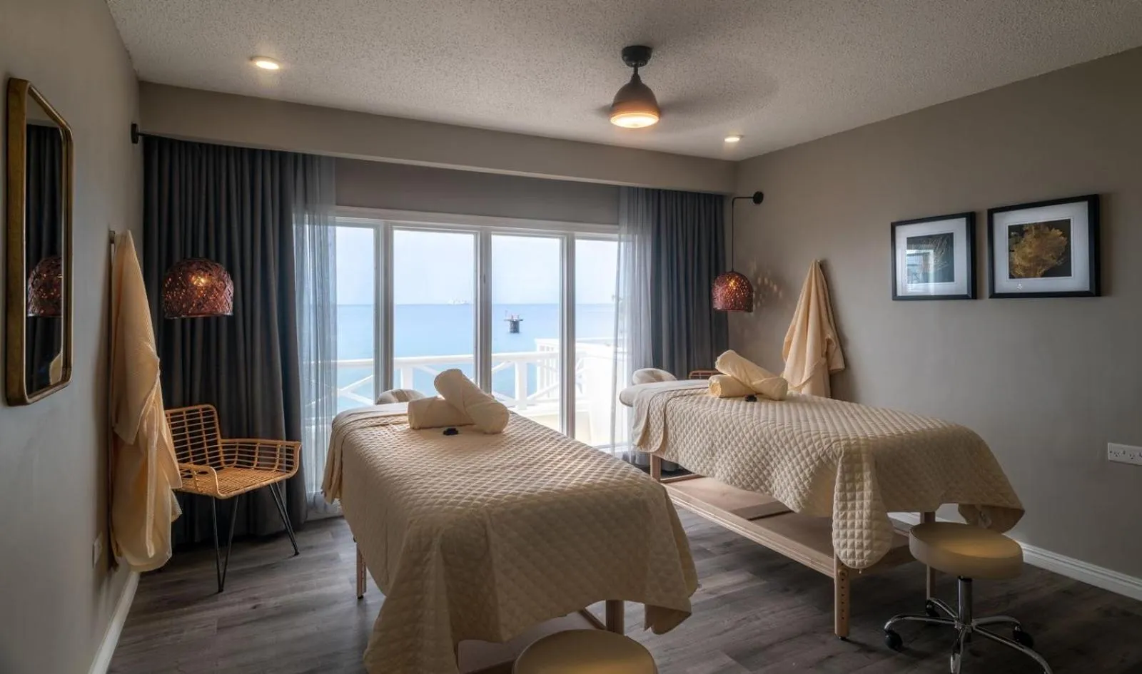 Spa and wellness centre/facilities, Bed in Fort Young Hotel