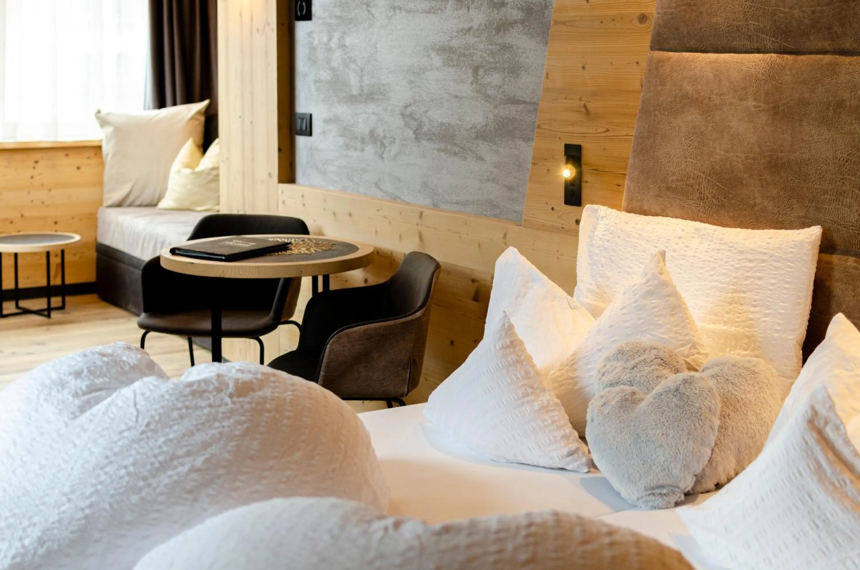 Bedroom, Bed in Hotel Faloria