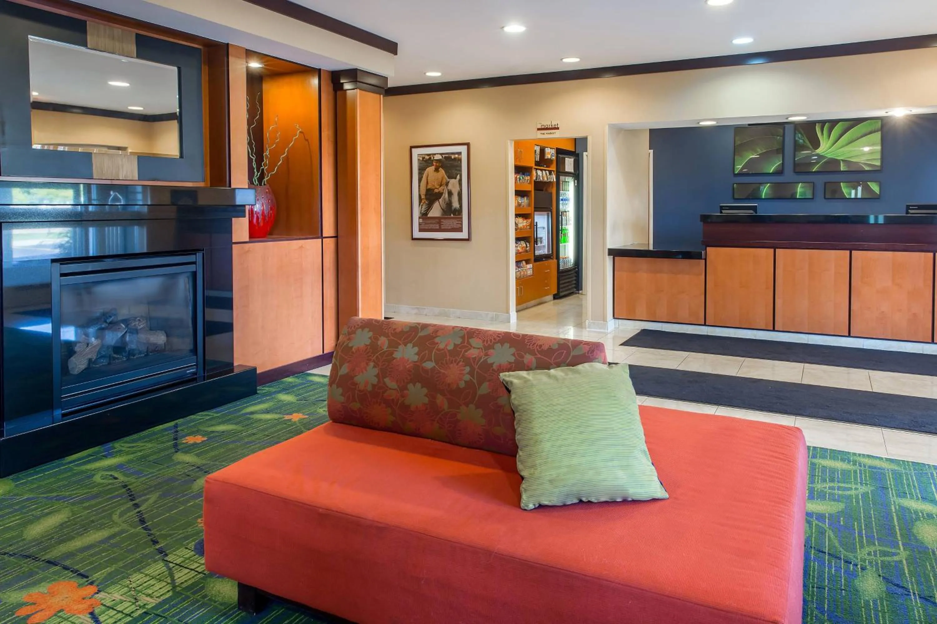 Lobby or reception in Fairfield Inn & Suites Canton