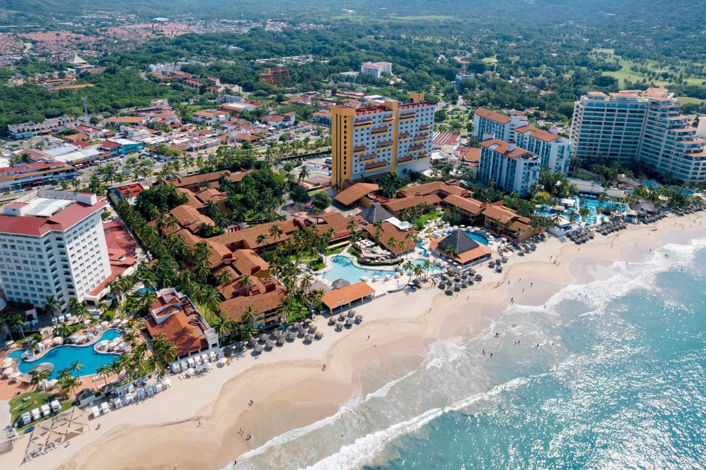 Property building in Holiday Inn Resort Ixtapa All-Inclusive by IHG