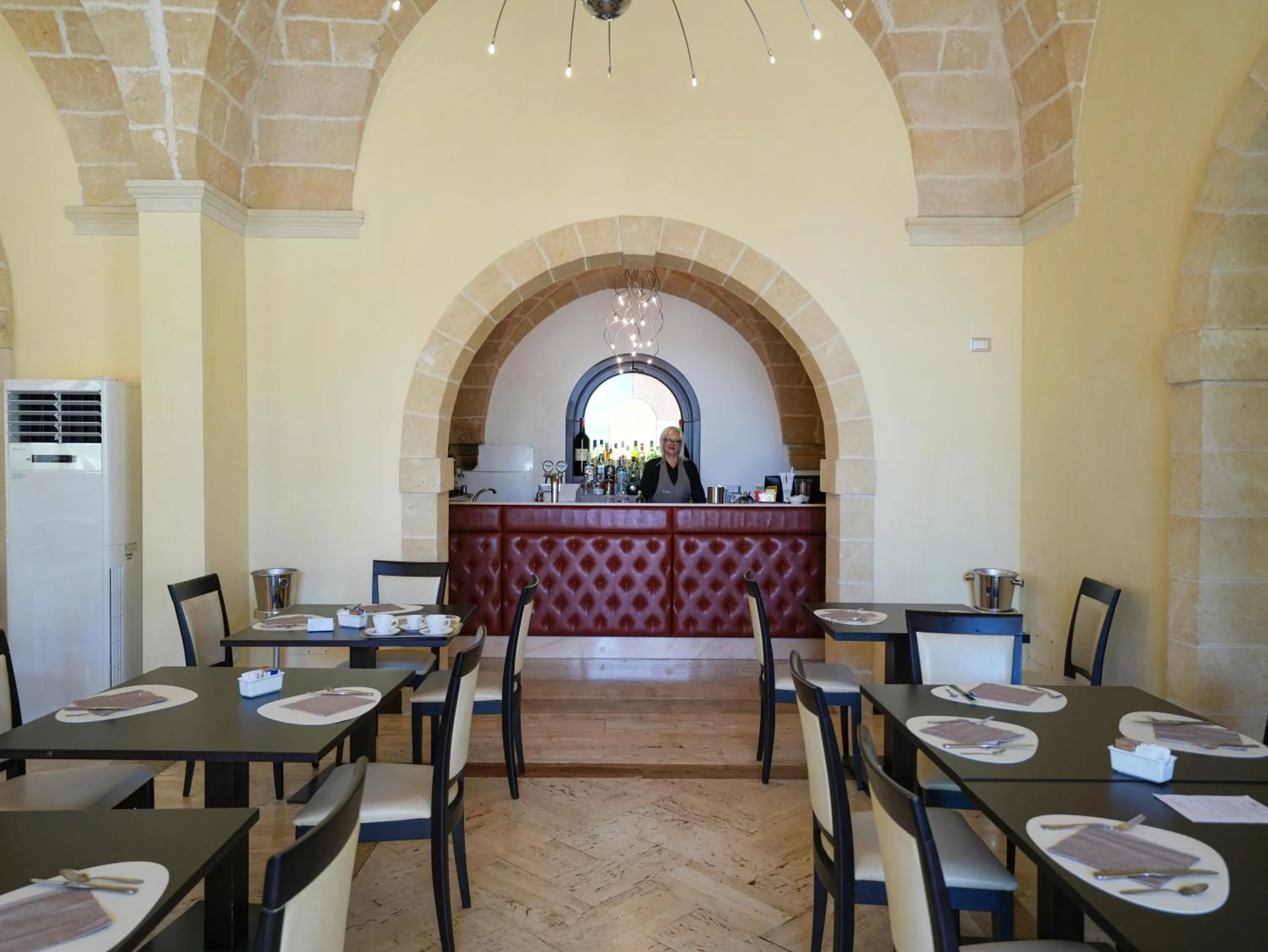 Restaurant/places to eat in Resort Villa Hermosa