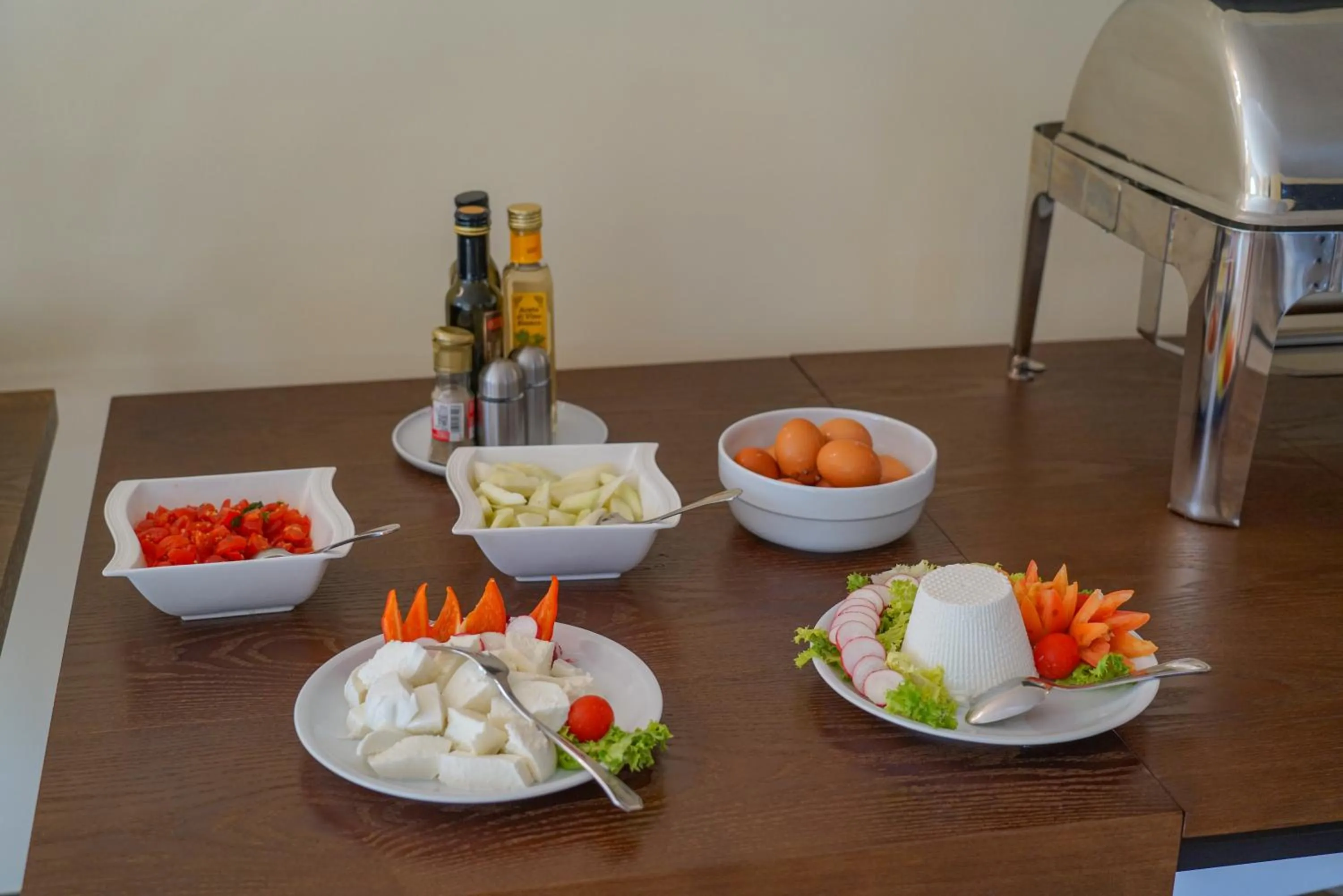 Food in Resort Villa Hermosa