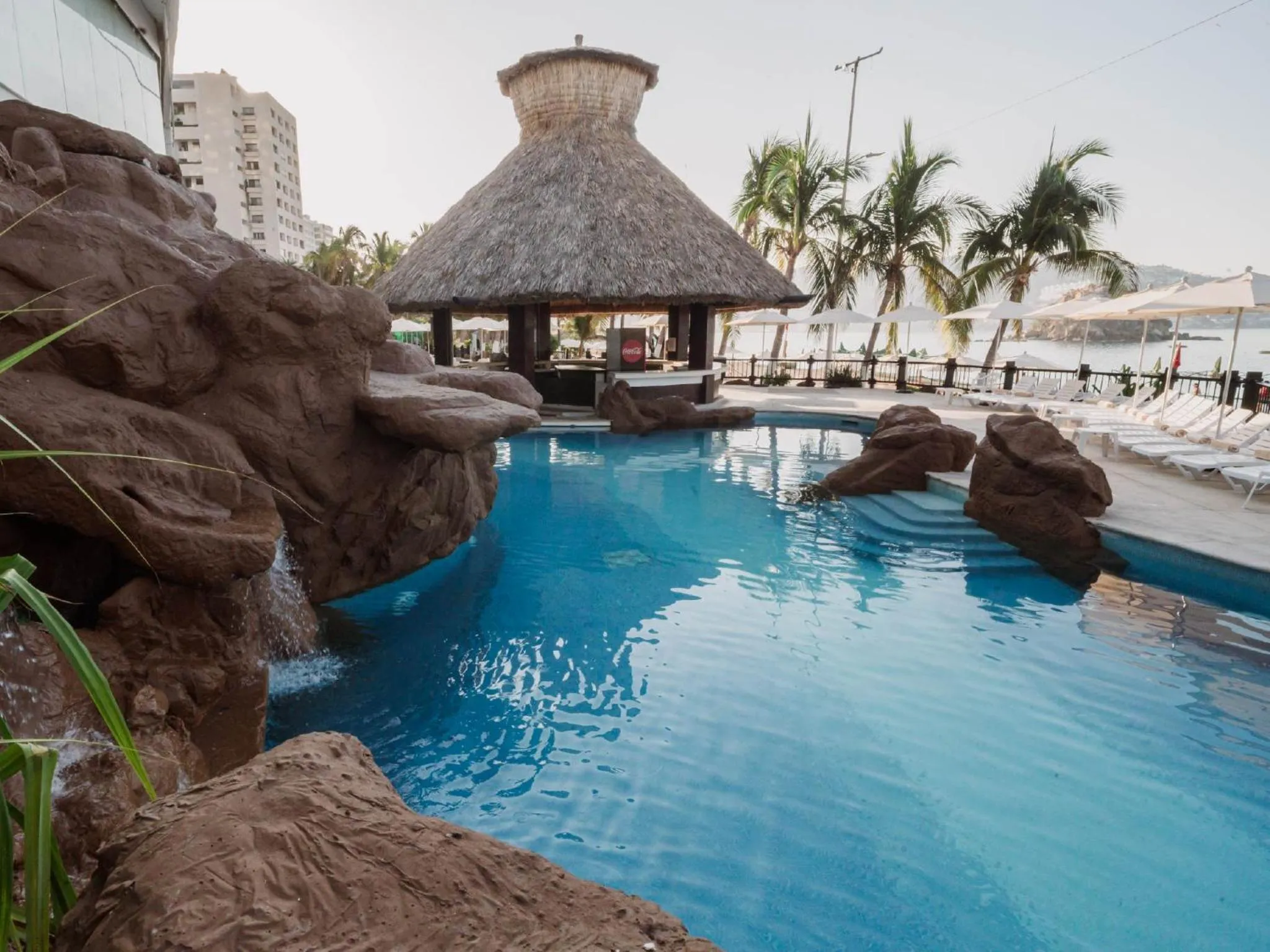 Nearby landmark in HS HOTSSON Hotel Acapulco