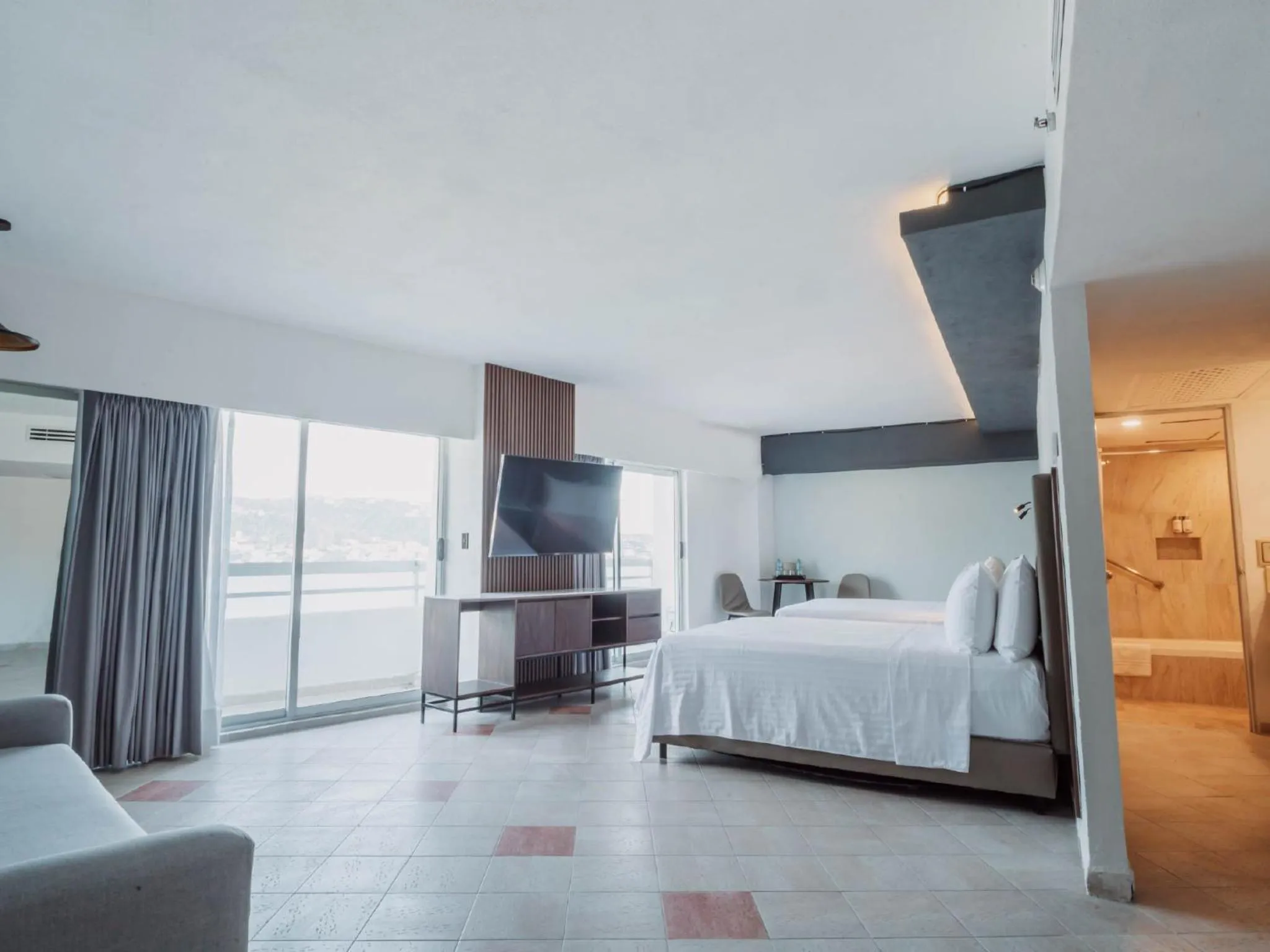 Bed in HS HOTSSON Hotel Acapulco