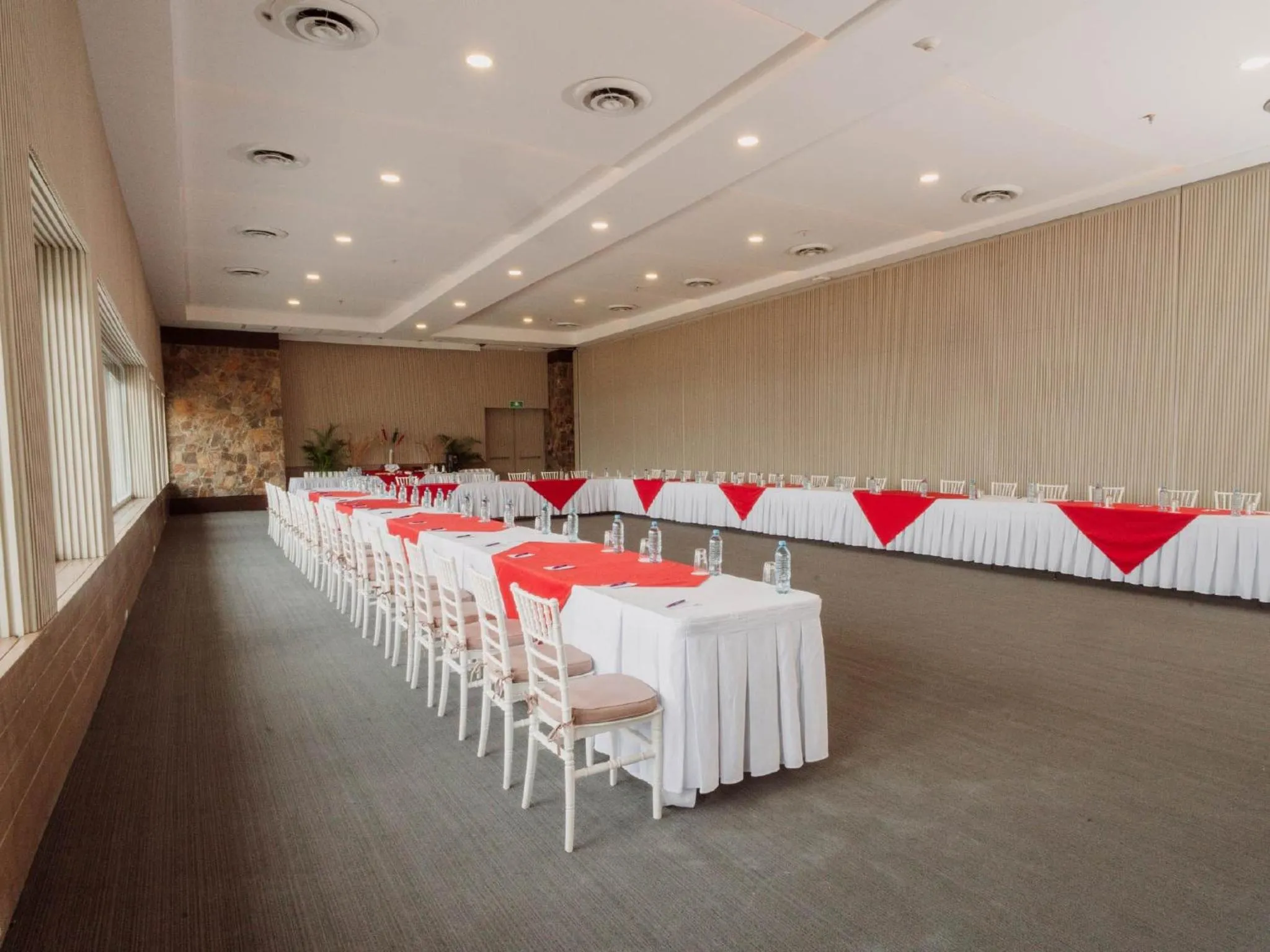 Restaurant/places to eat in HS HOTSSON Hotel Acapulco