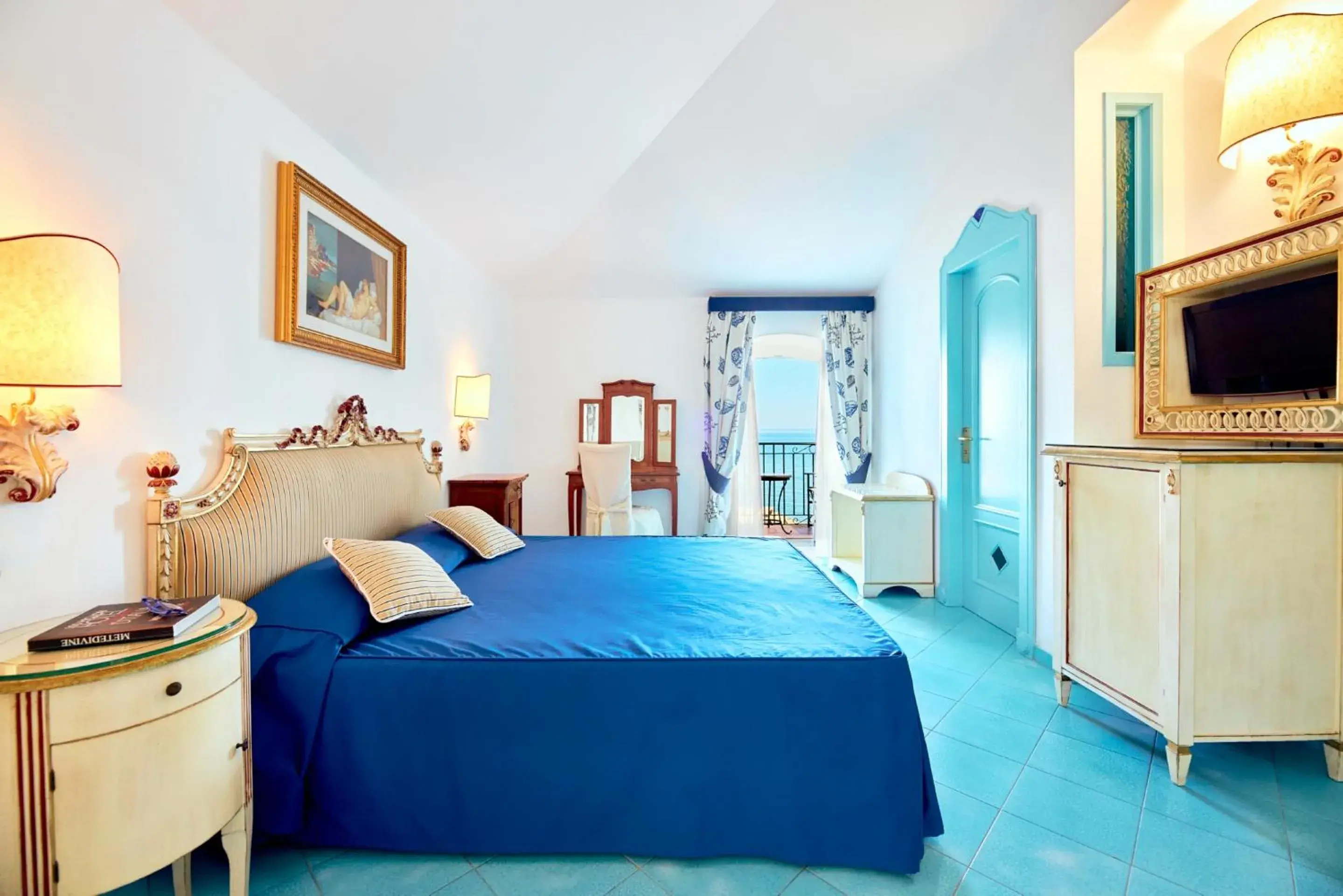 Junior Suite with Balcony and Sea View in Hotel Villa Sirio Junior Suite with Balcony and Sea View in Hotel Villa Sirio