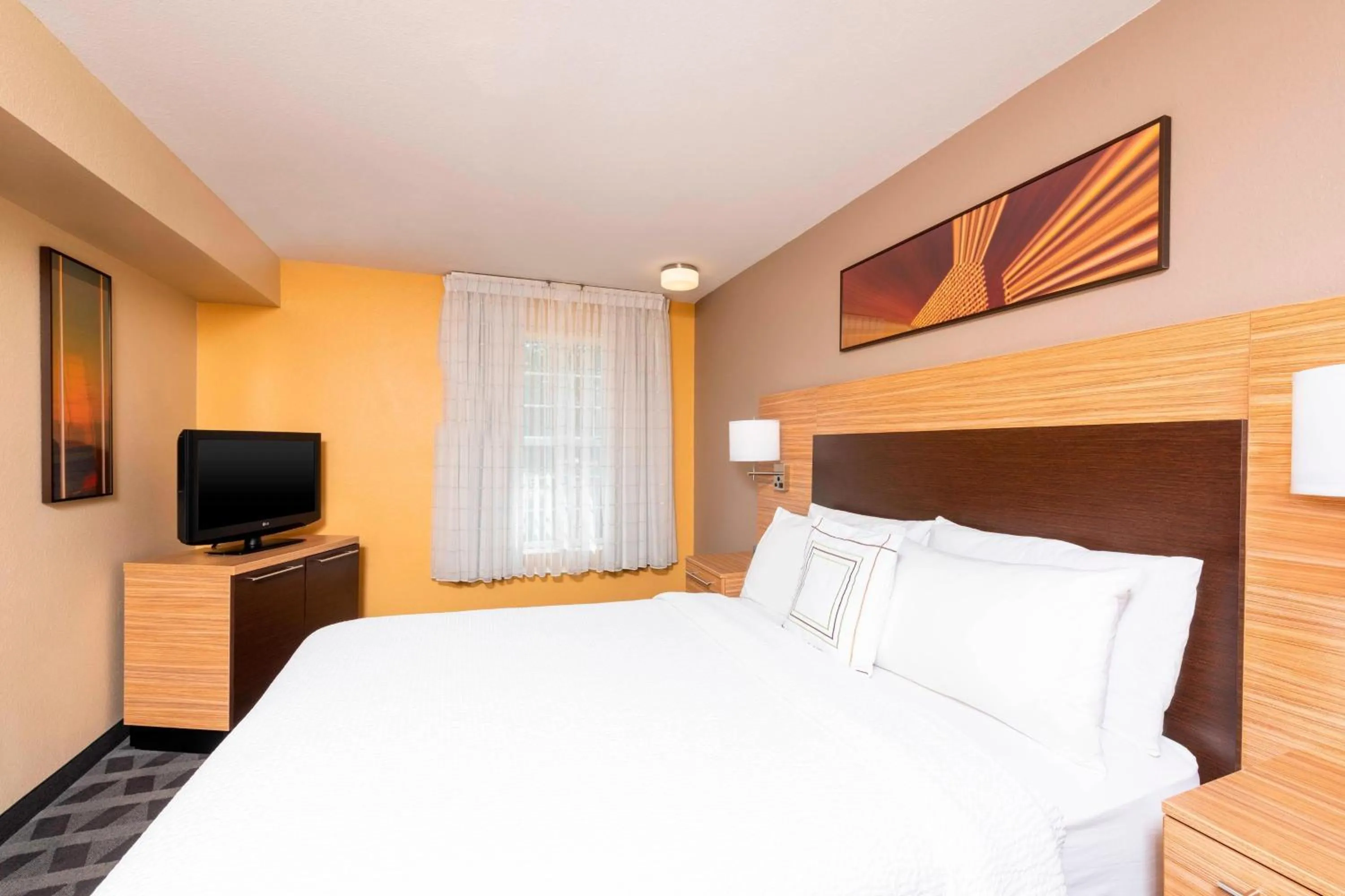 Bedroom, Bed in TownePlace Suites by Marriott East Lansing