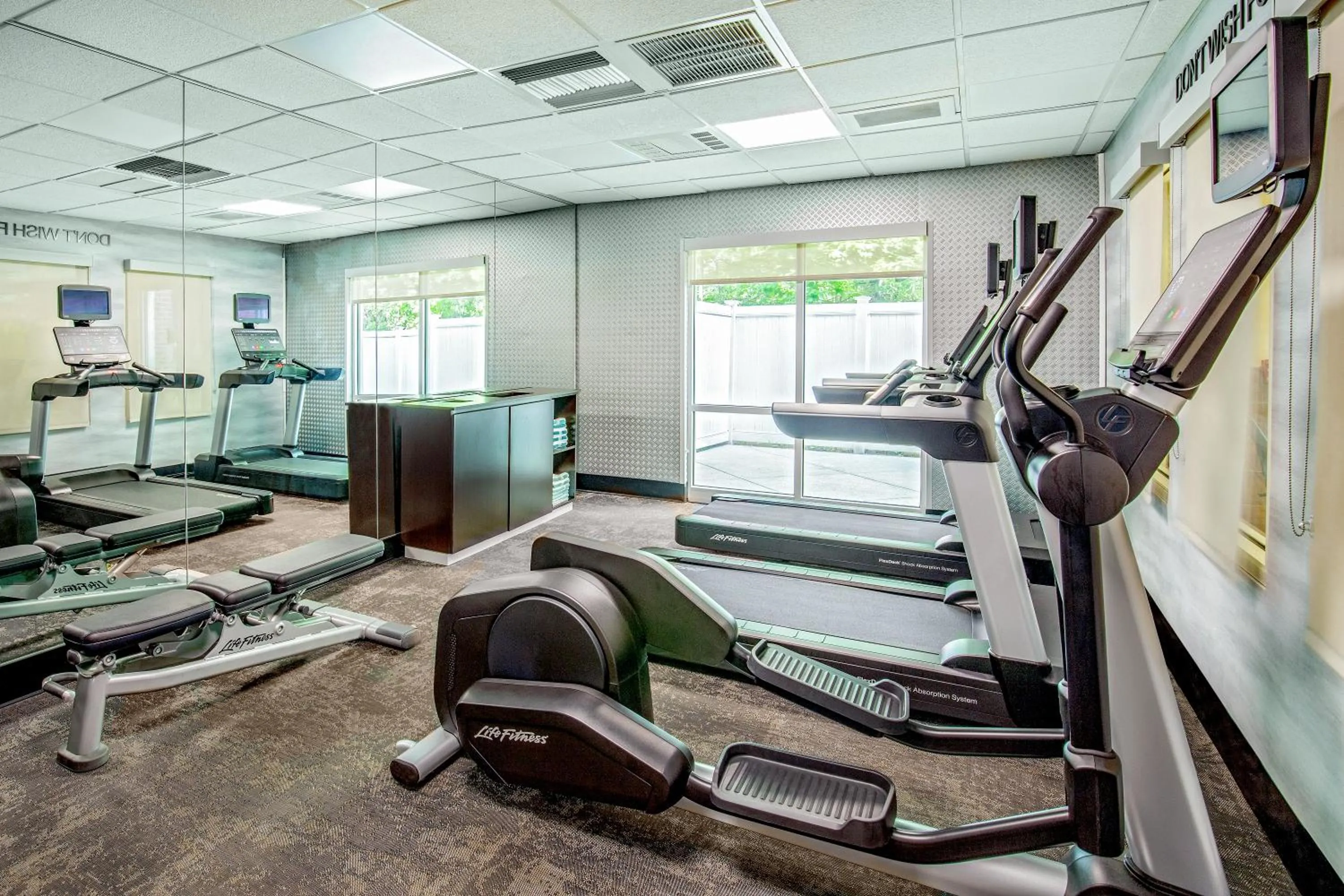 Fitness centre/facilities in Fairfield Inn & Suites by Marriott Brunswick Freeport