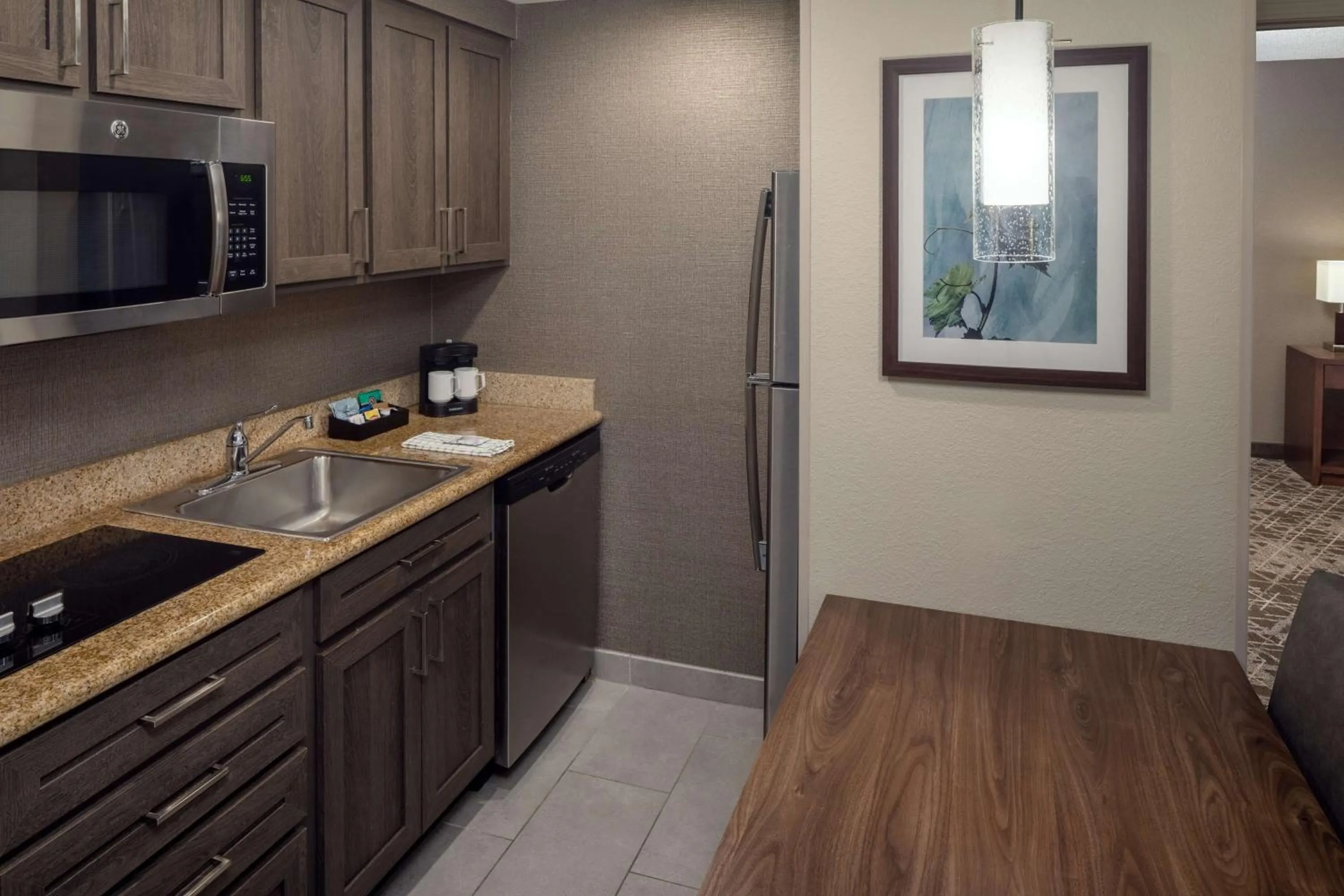 Kitchen or kitchenette in Homewood Suites by Hilton Wallingford-Meriden