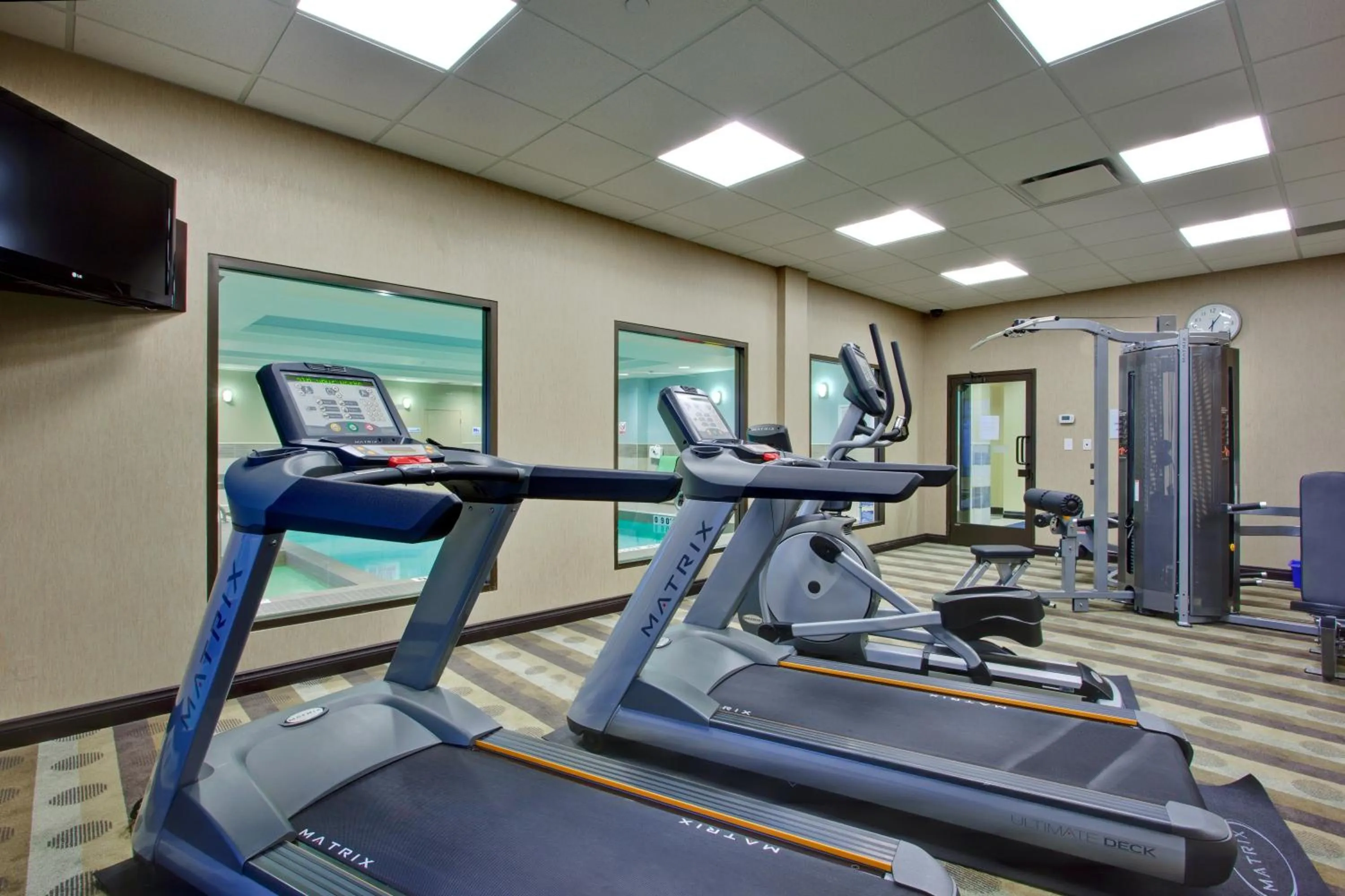 Fitness centre/facilities in Holiday Inn Express & Suites Ottawa West - Nepean by IHG