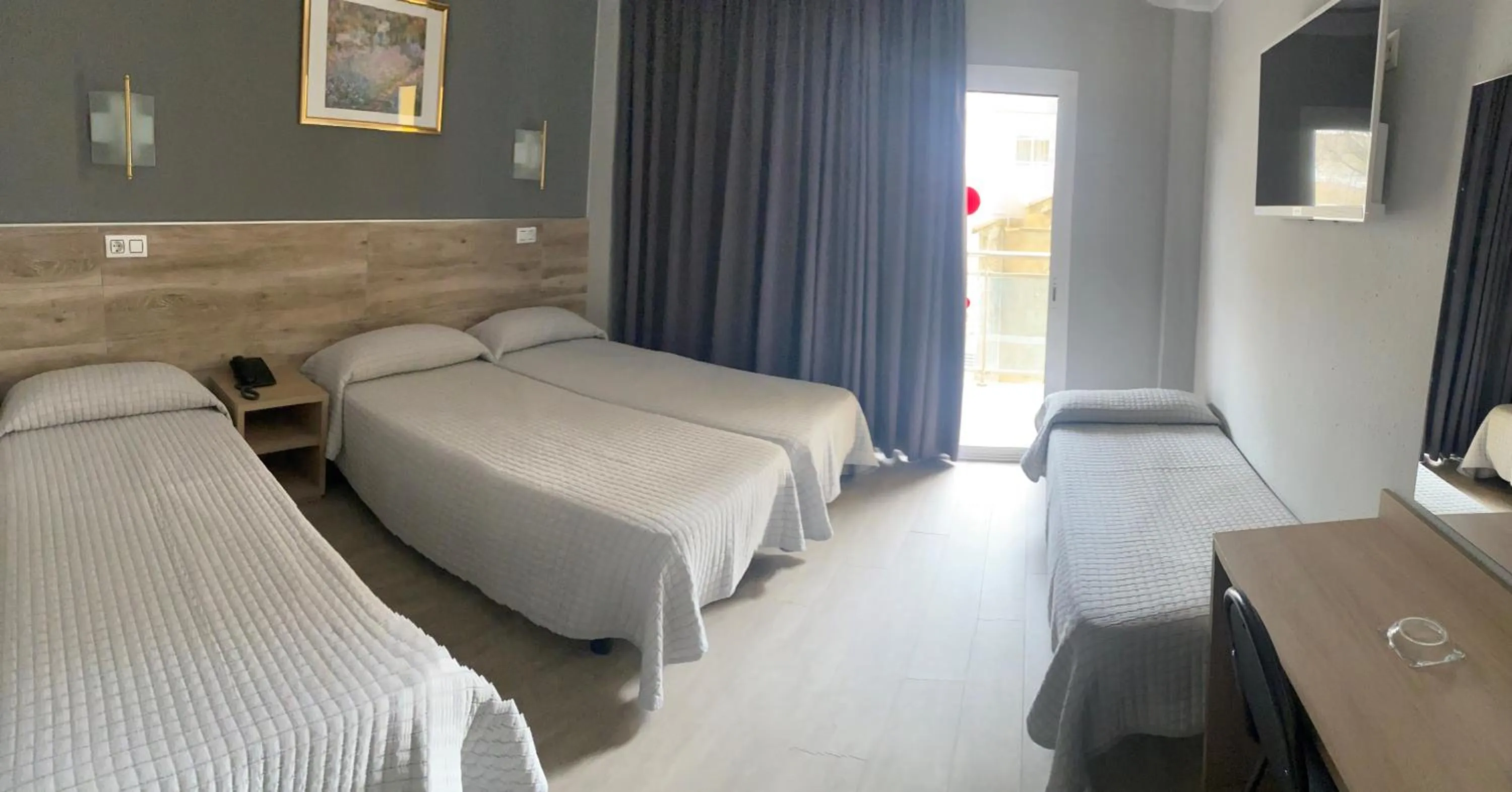 Bed in Hotel Reymar Playa