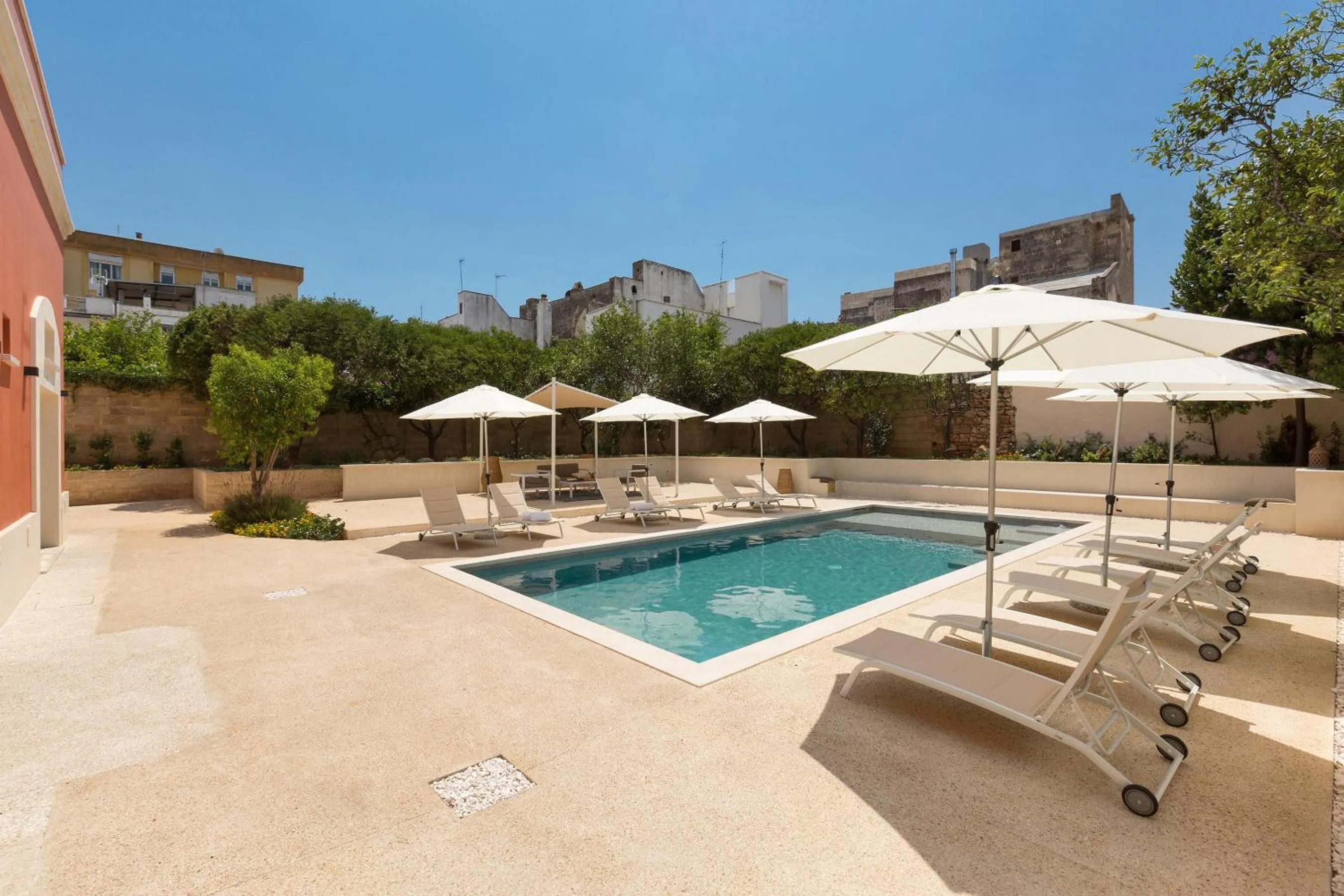 Pool view in Palazzo Fasti