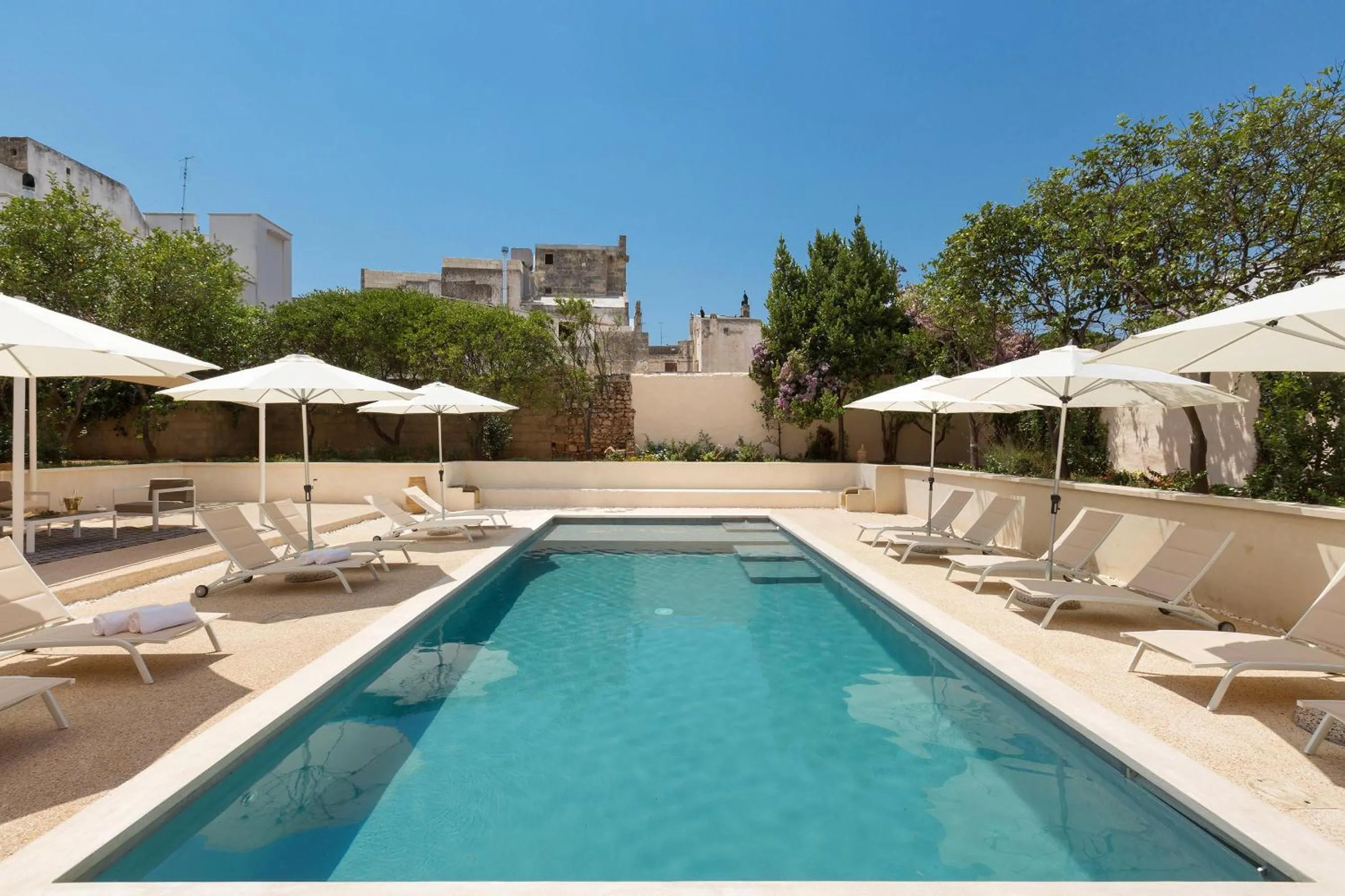 Pool view in Palazzo Fasti