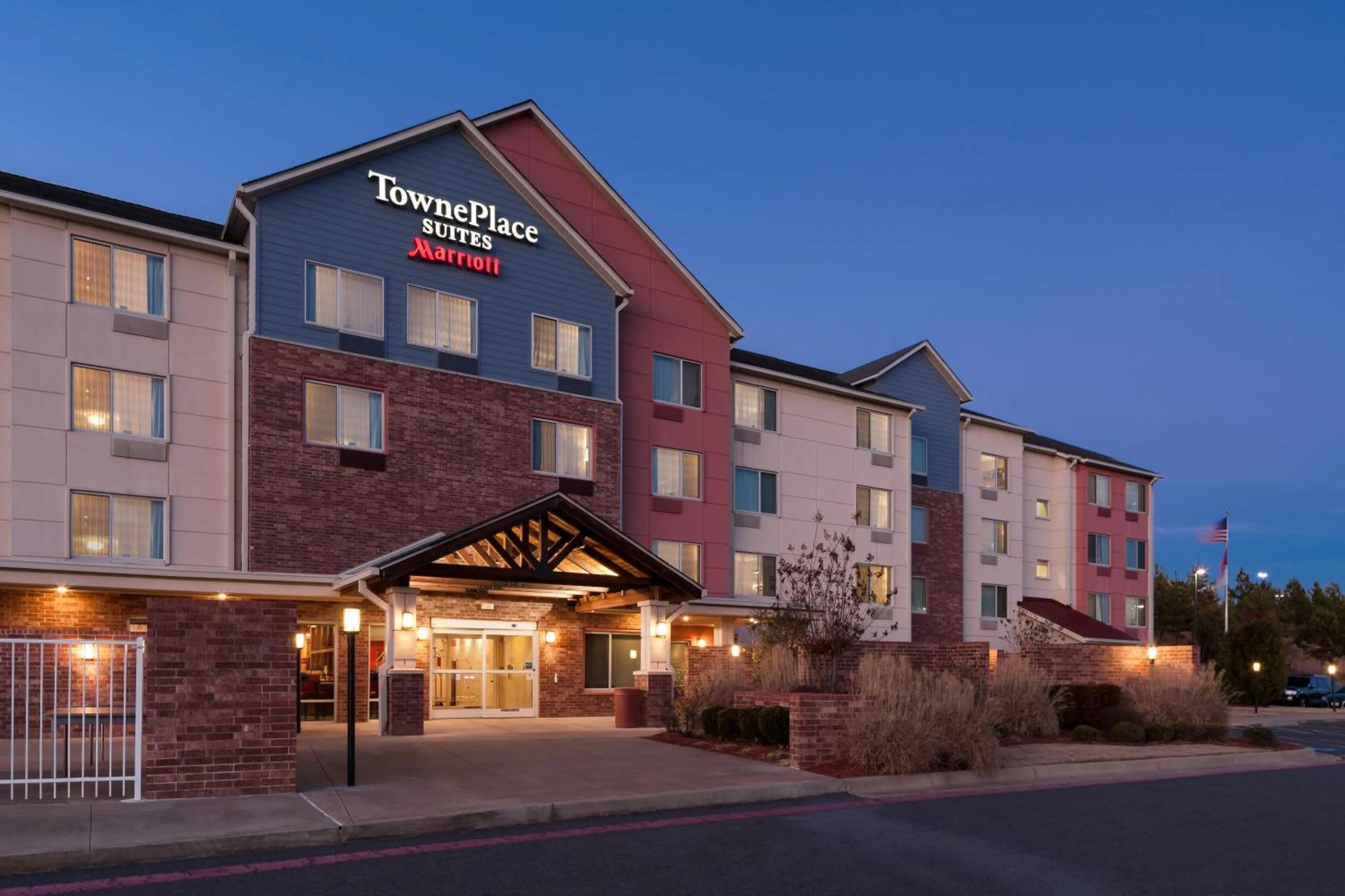 Property building in TownePlace Suites by Marriott Little Rock West