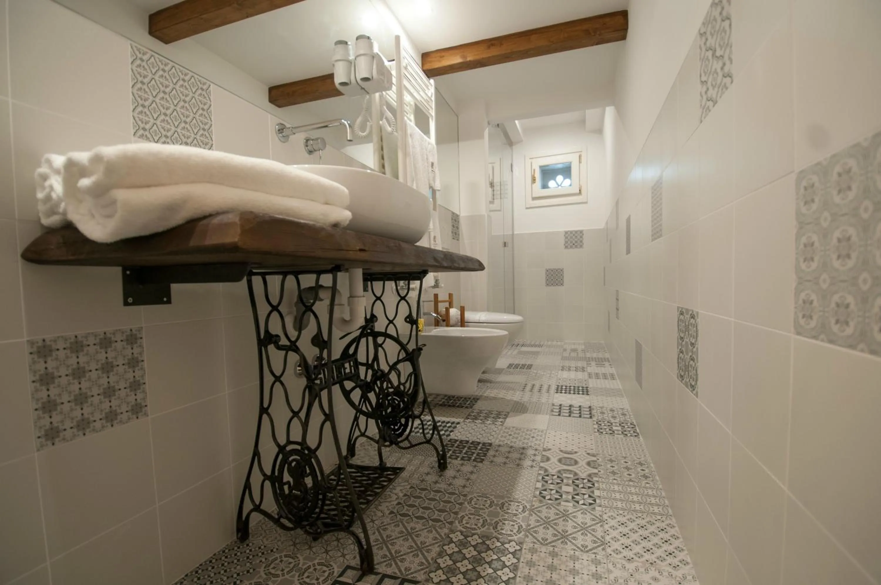 Bathroom in Le Origini