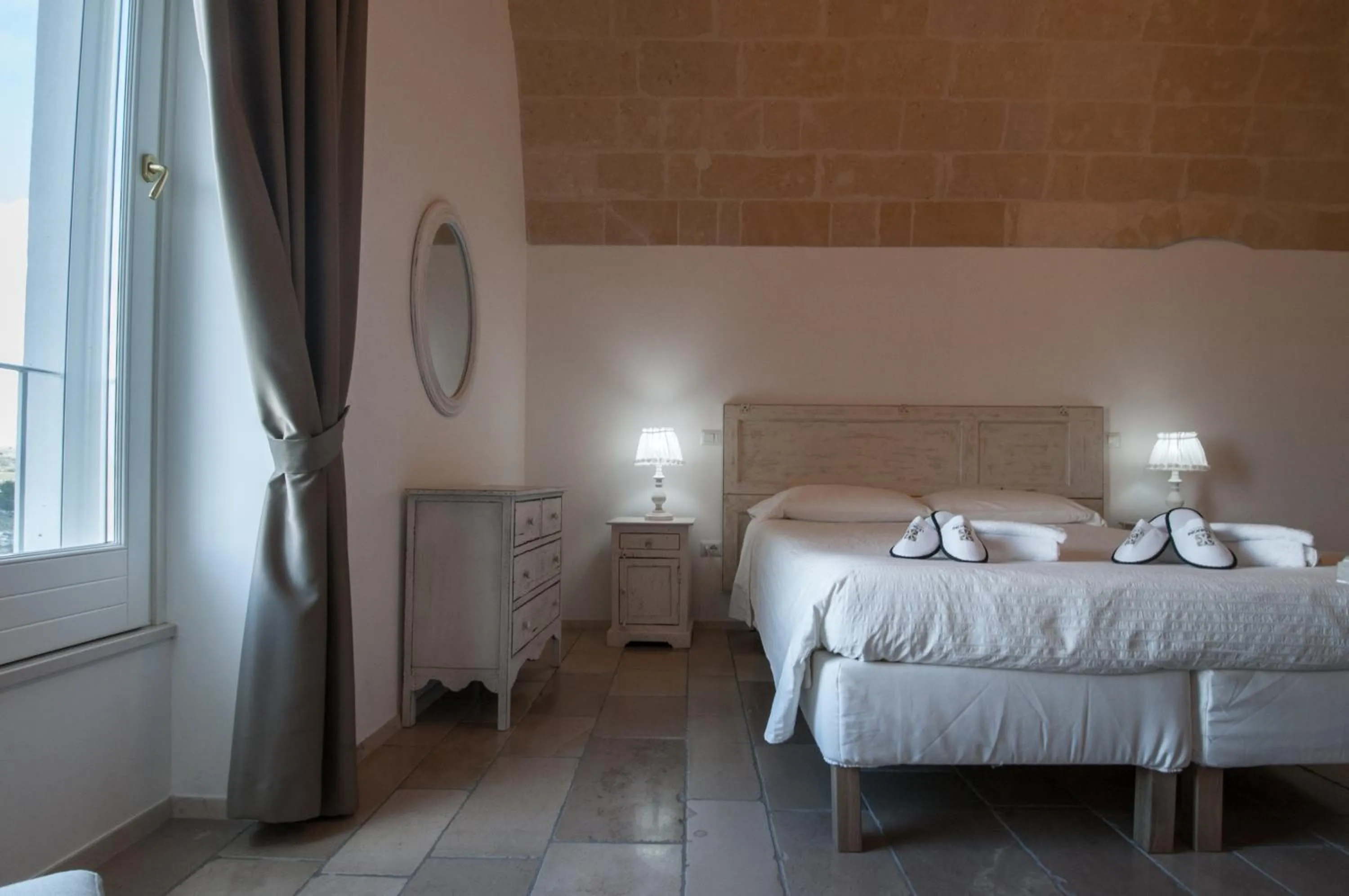 Photo of the whole room, Bed in Le Origini