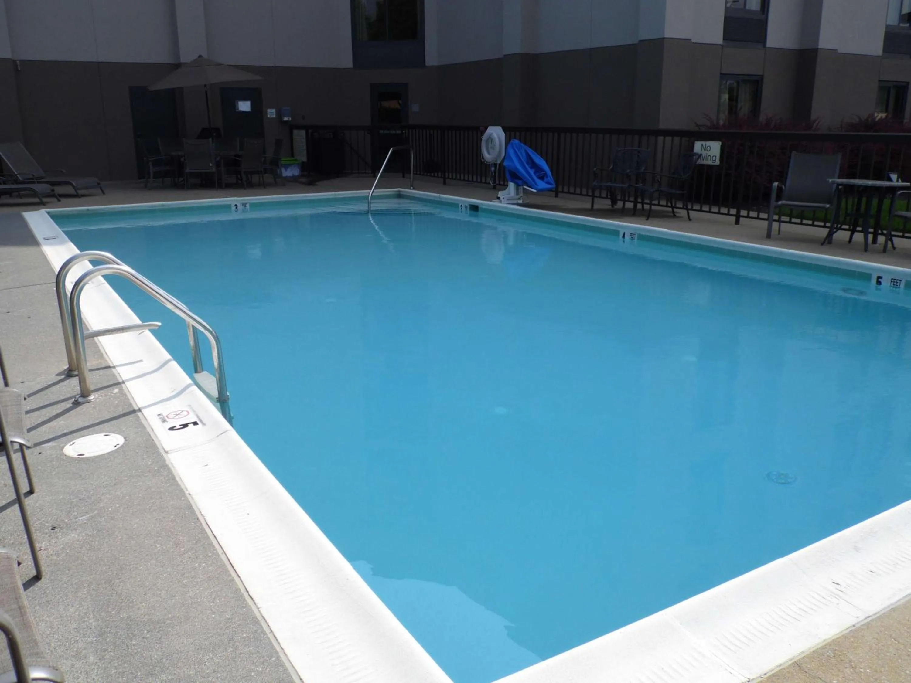 Pool view in Hampton Inn Winchester-University/ Mall